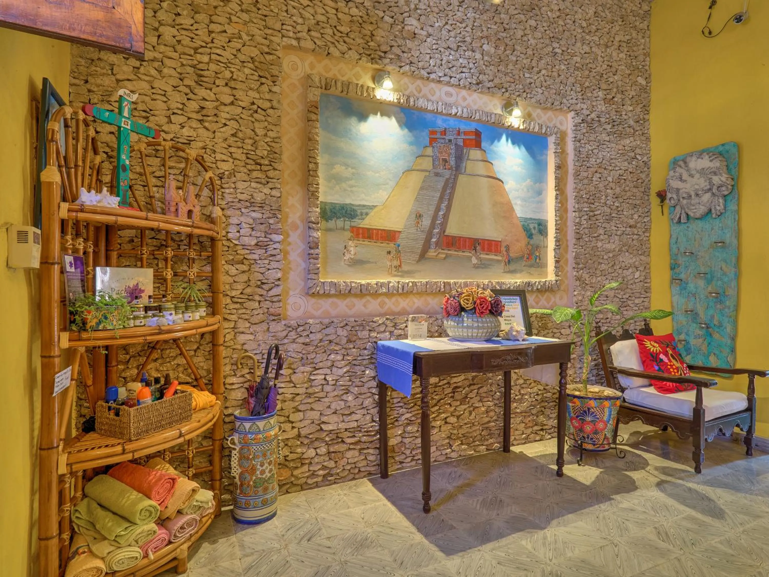 Living room in Casa Del Maya Bed & Breakfast