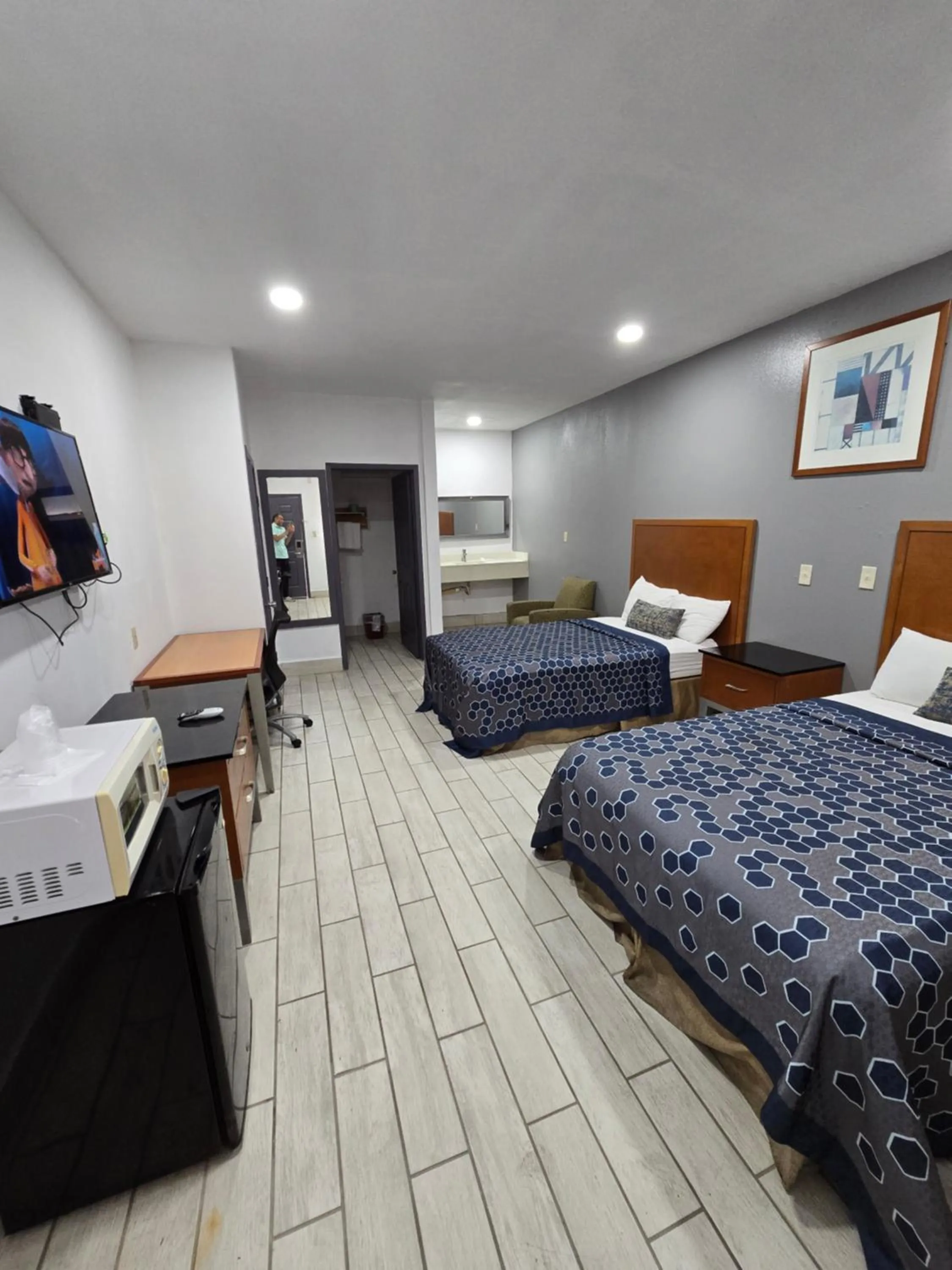 Photo of the whole room, Bed in Executive Inn Laguna Vista