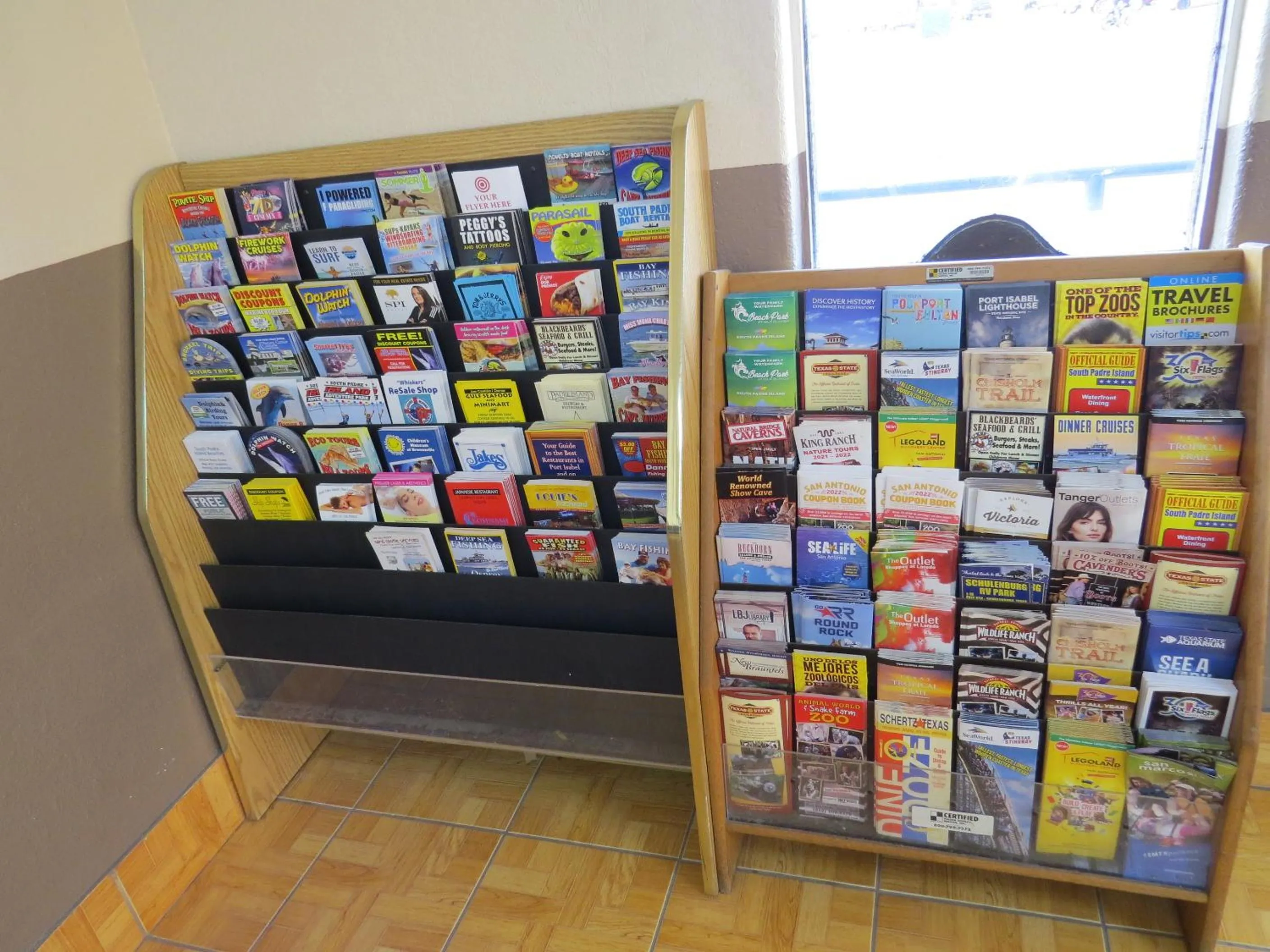 Property building in Executive Inn Laguna Vista