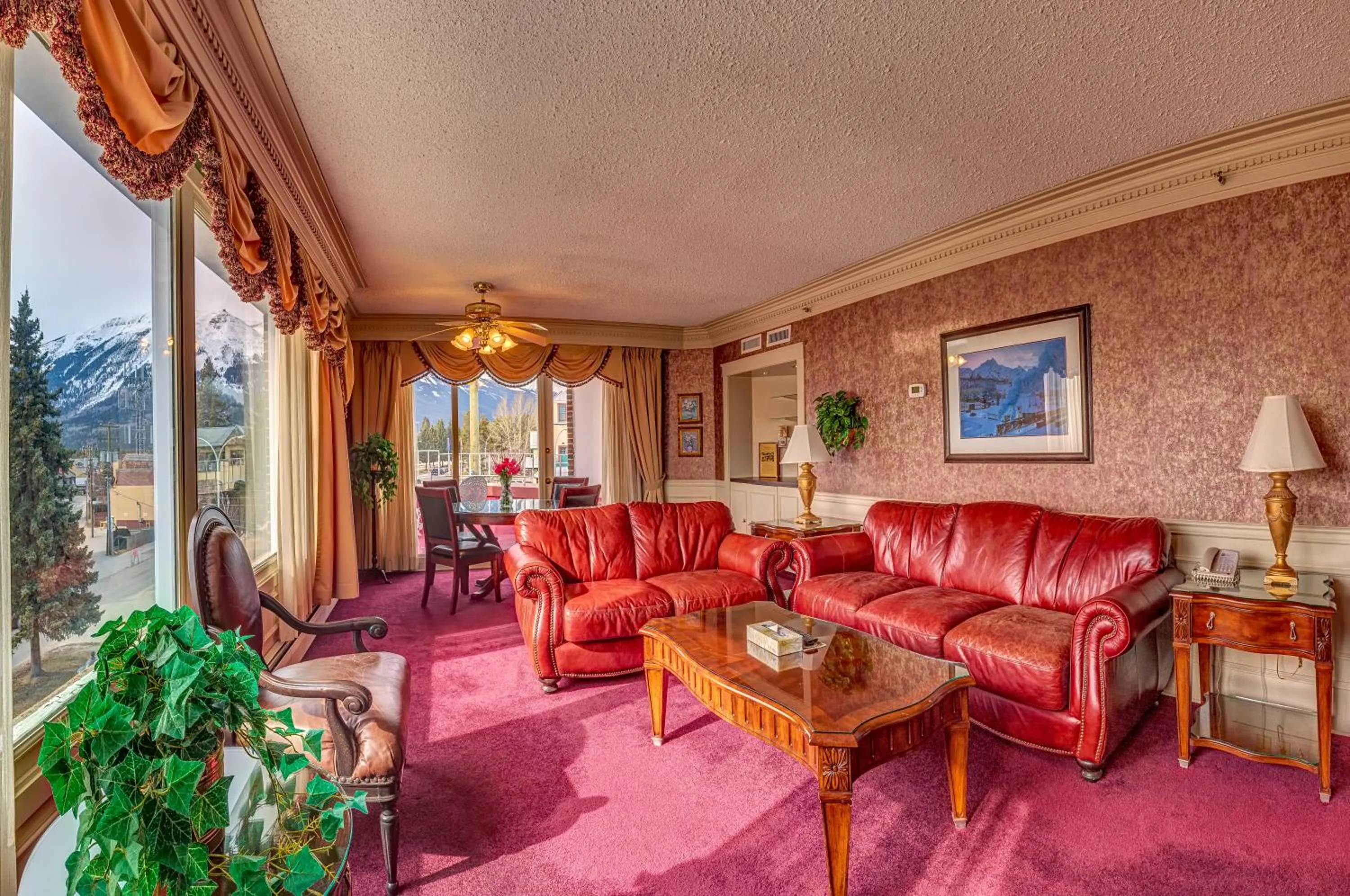 Living room in Athabasca Hotel