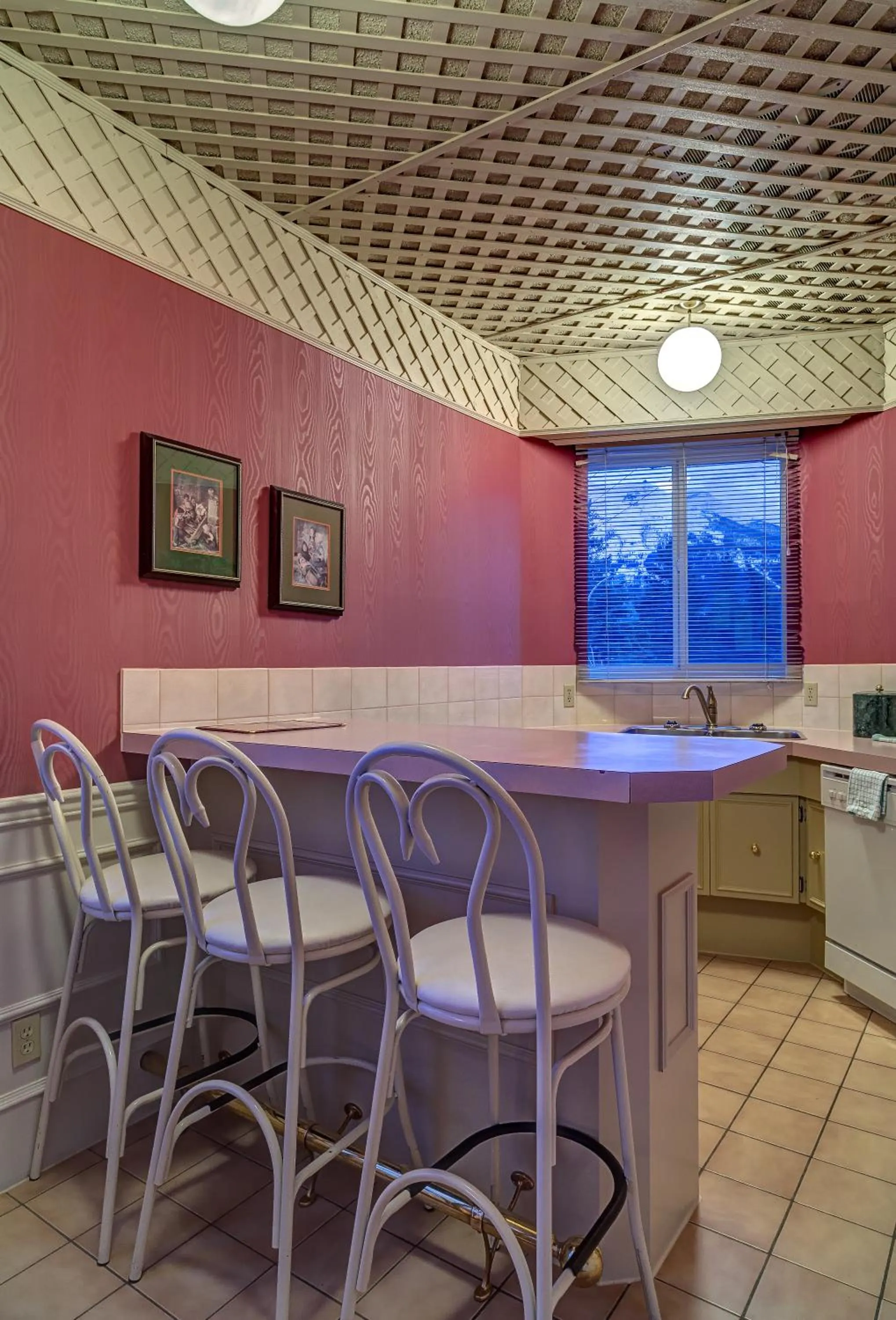 Kitchen or kitchenette in Athabasca Hotel