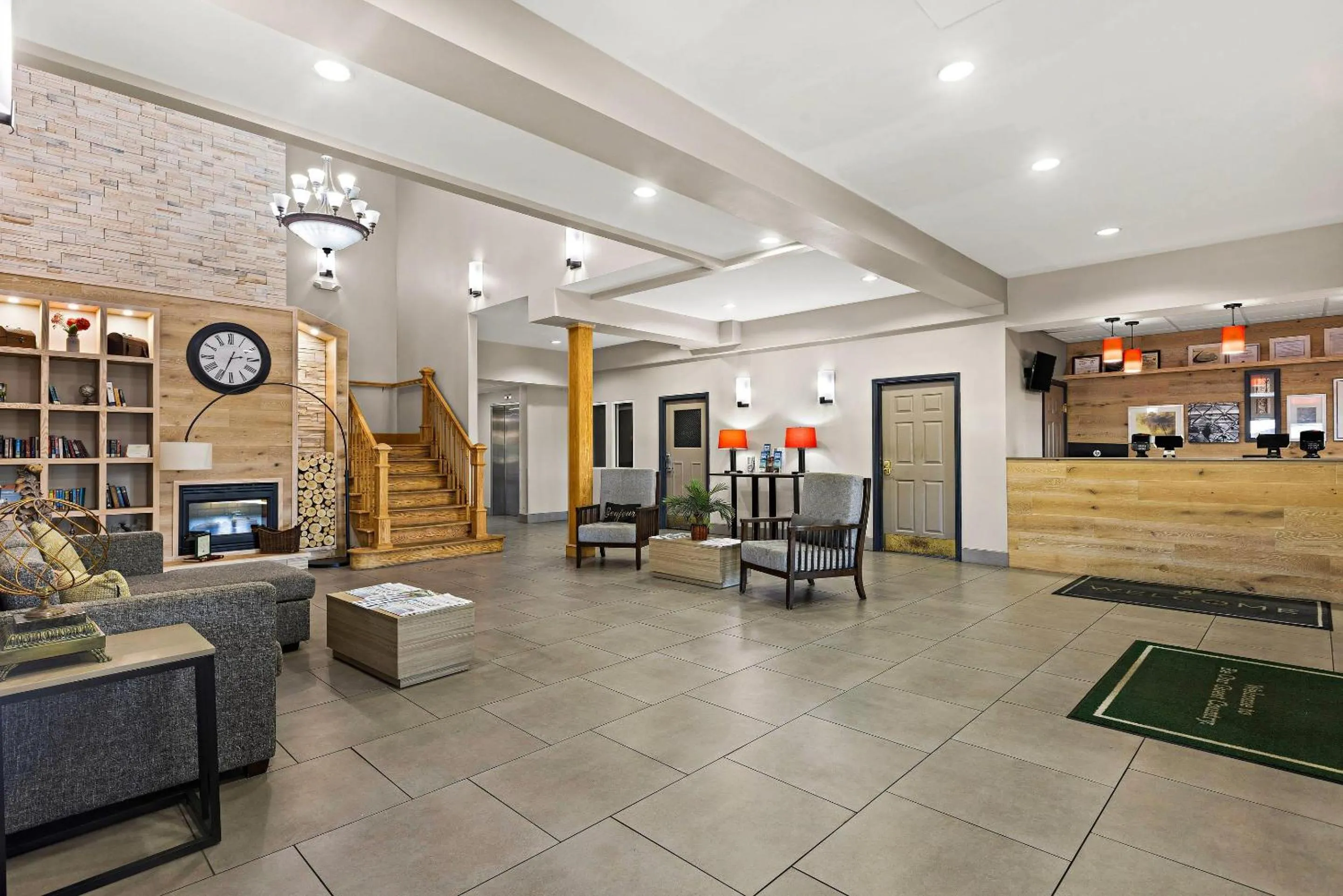 Lobby or reception in Country Inn & Suites by Radisson, Hinesville, GA