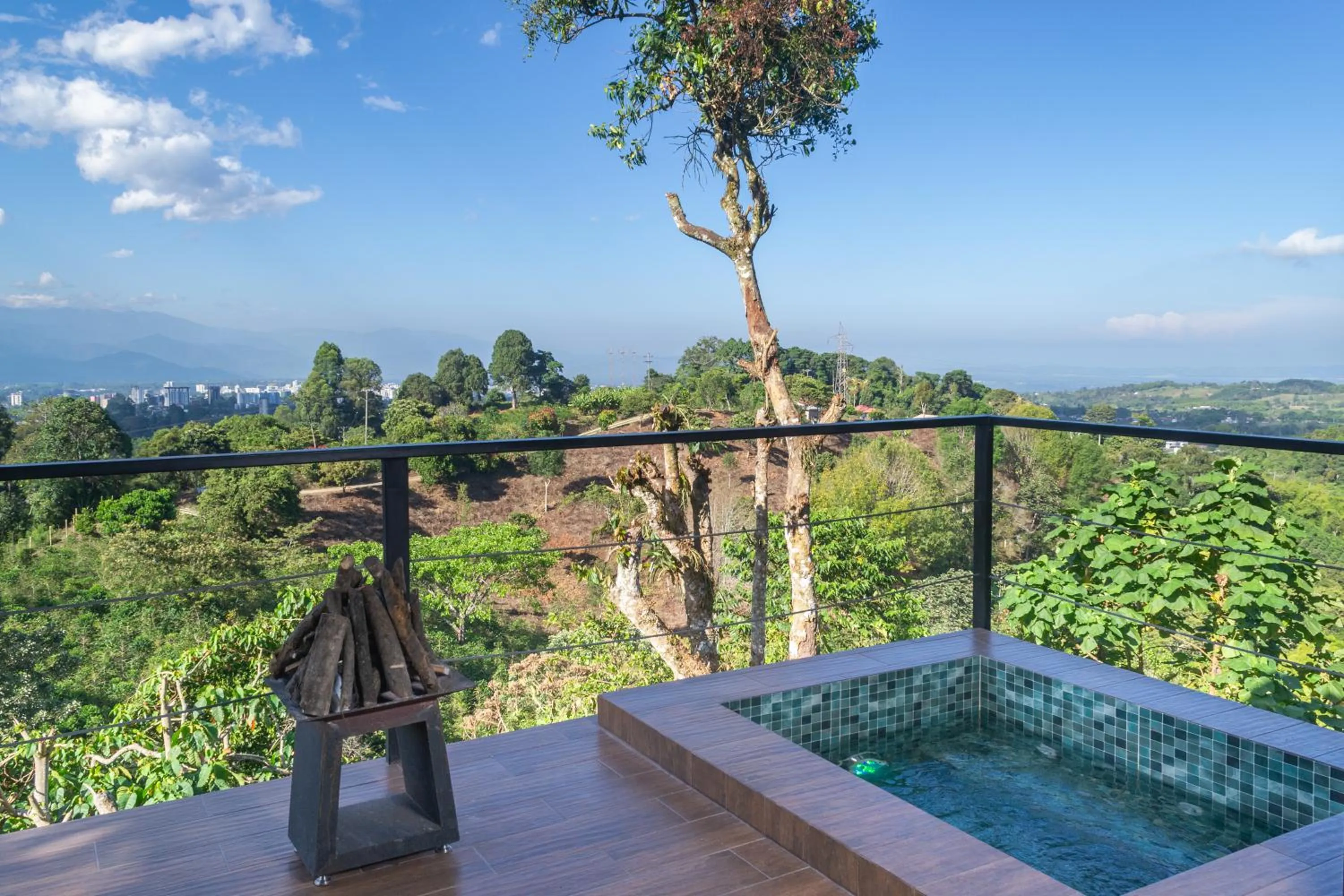 Hot Tub in El Edén Country hotel y Club Residencial