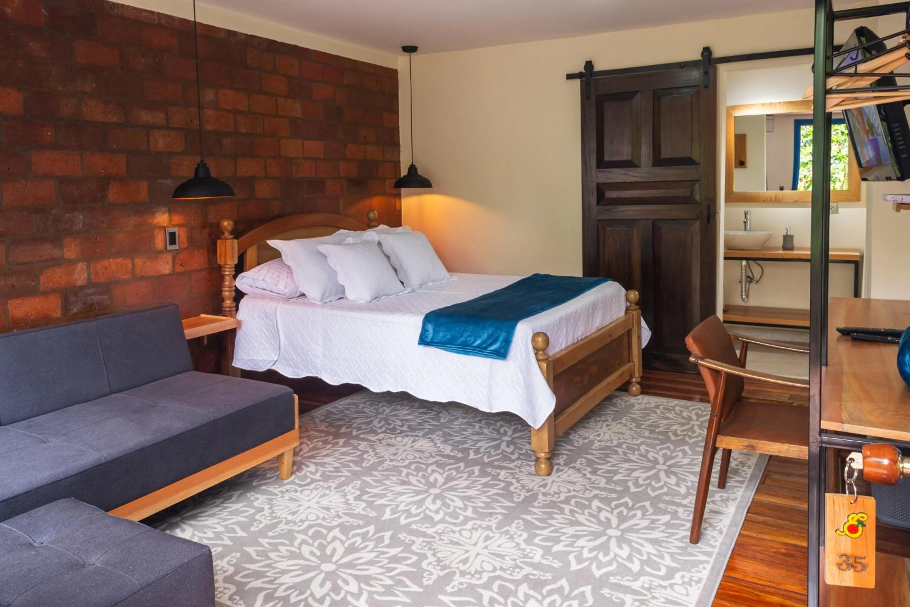 Bed in El Edén Country hotel y Club Residencial