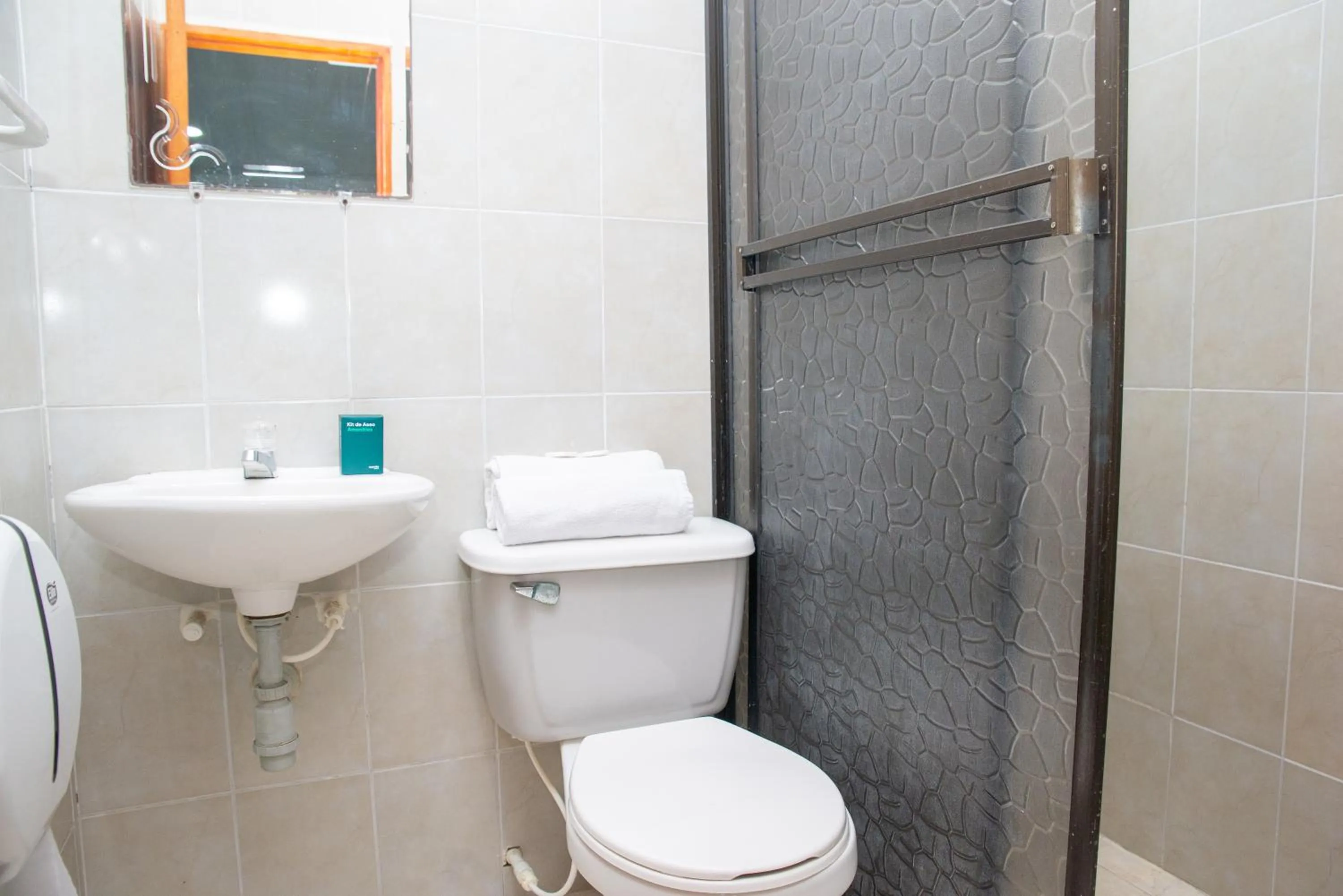 Bathroom in Hotel Puerto Colombia