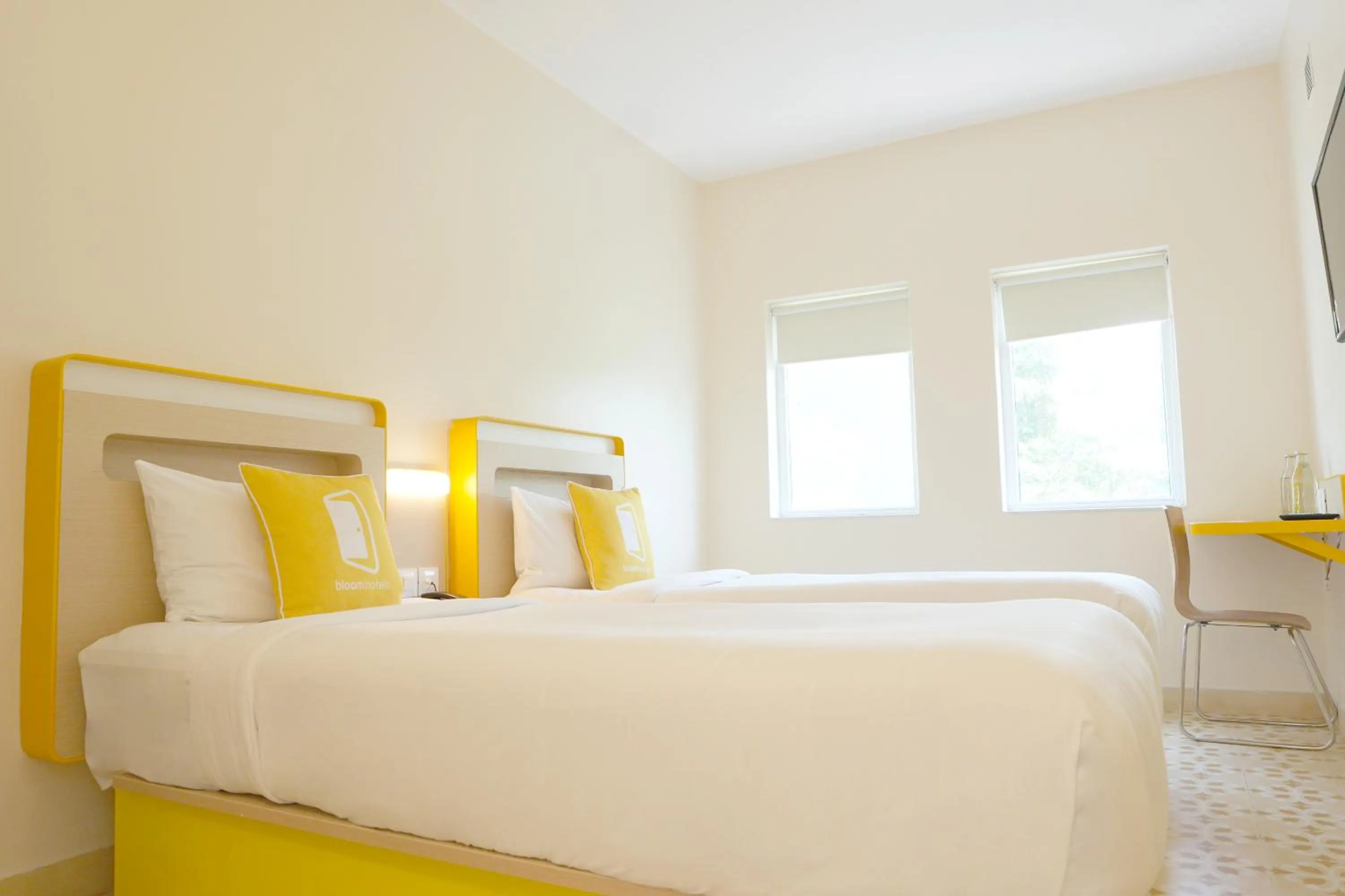 Bedroom, Bed in Bloomrooms Calangute