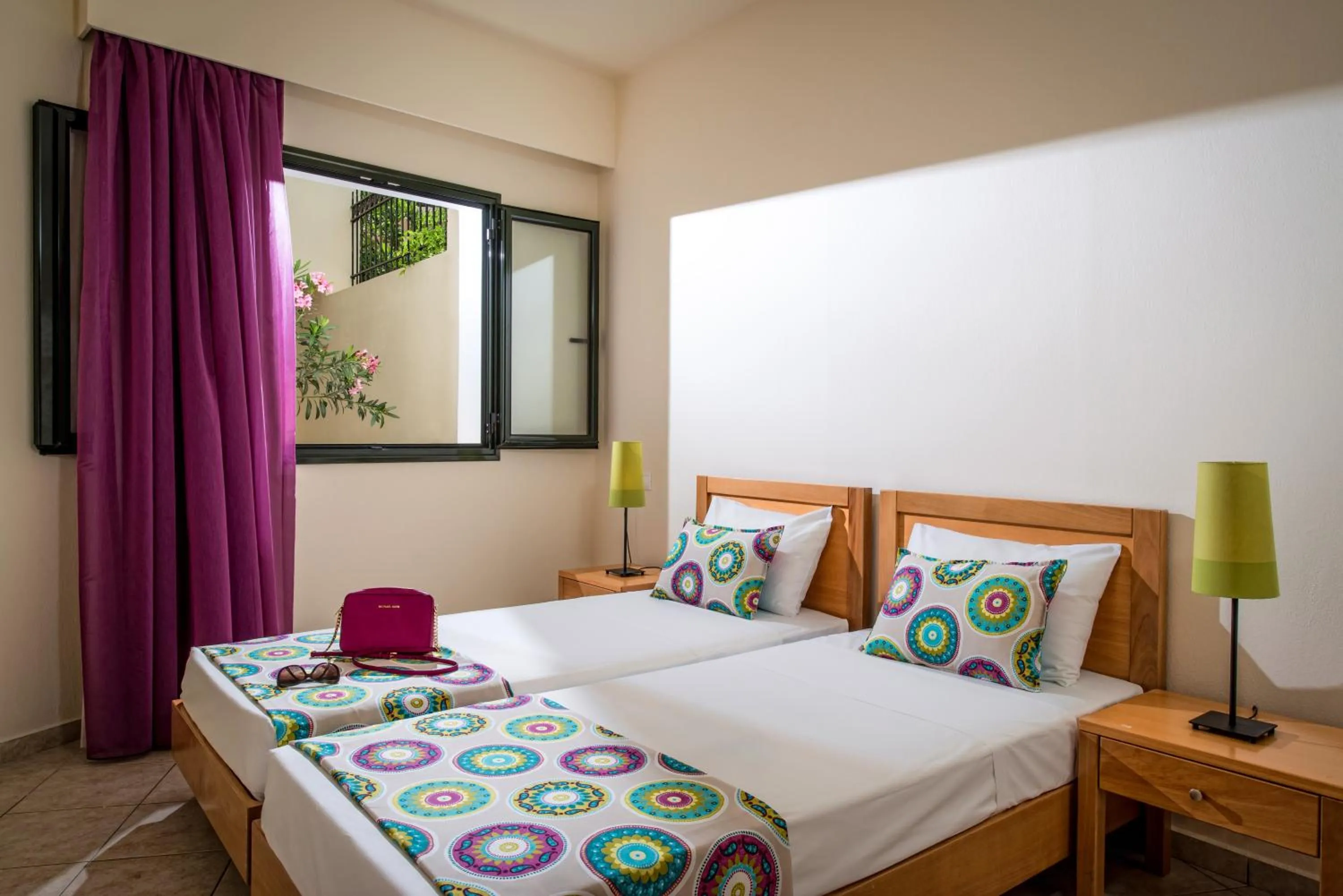 Bedroom, Bed in Kristalli Hotel Apartments