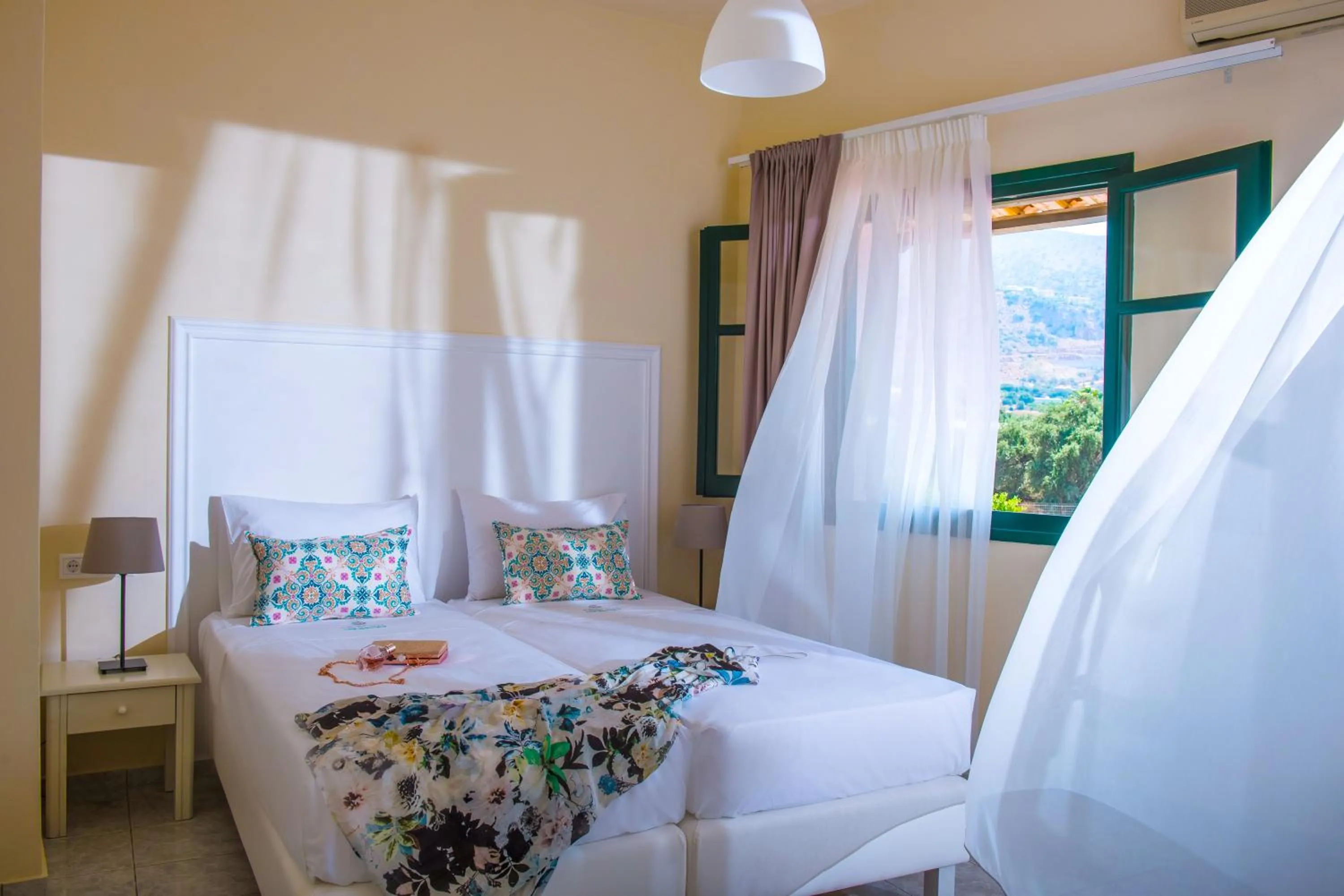 Day, Bed in Kristalli Hotel Apartments