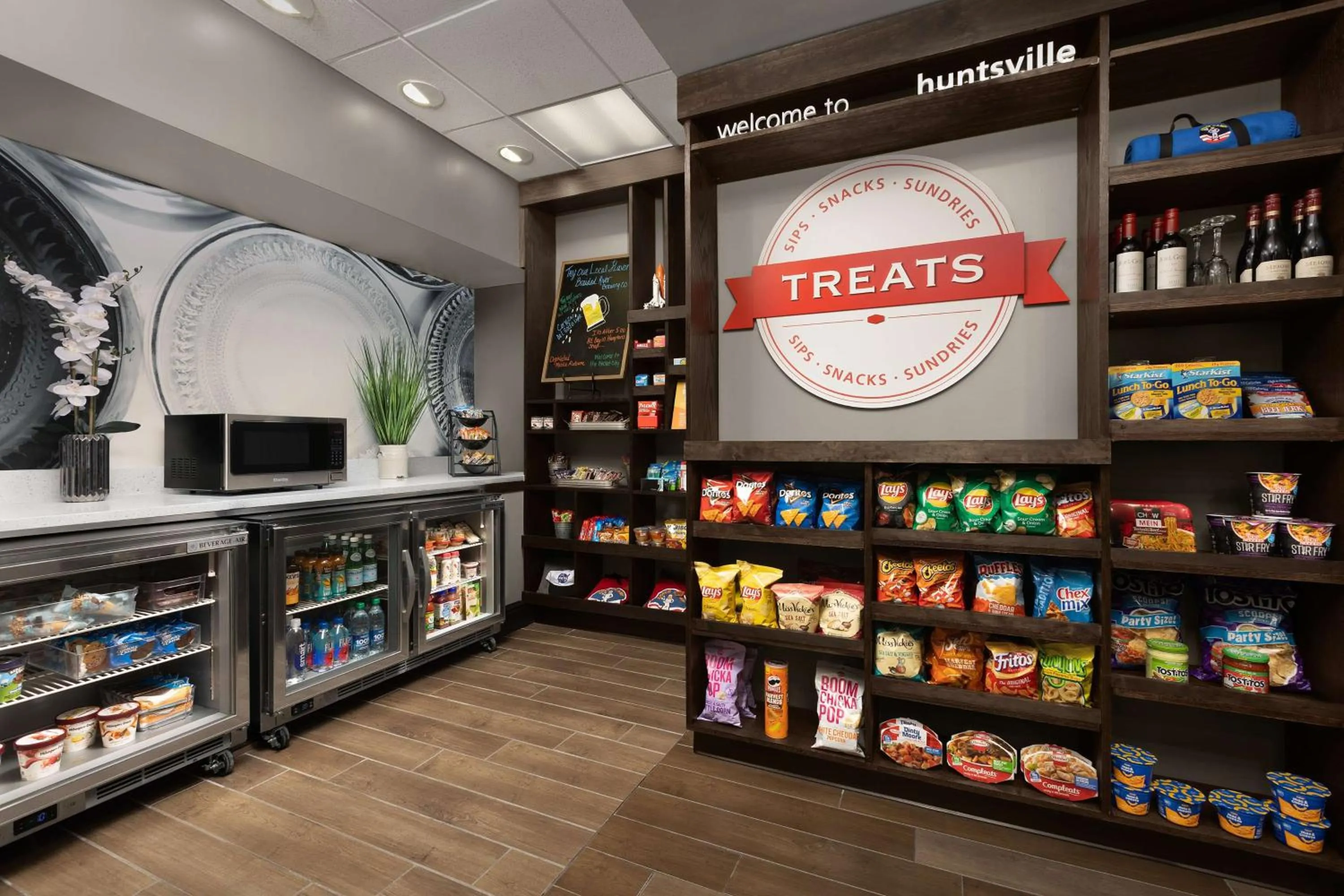 Restaurant/places to eat in Hampton Inn & Suites Huntsville Research Park Area