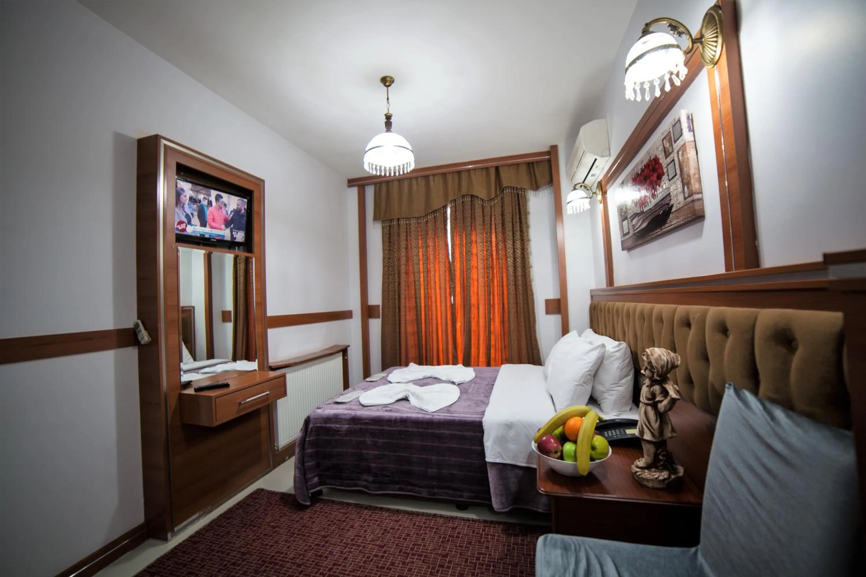 Bed in istanbul duhok hotel