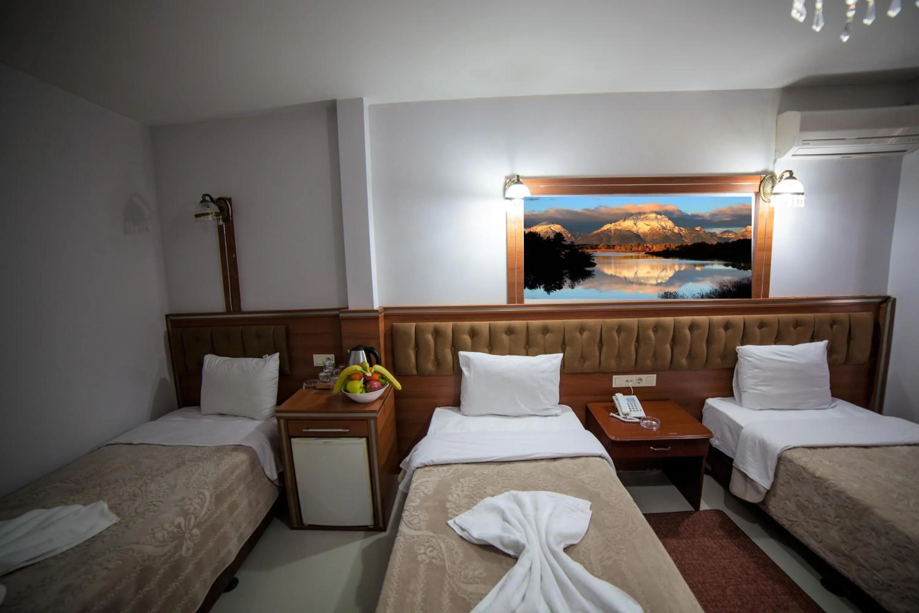 Bed in istanbul duhok hotel