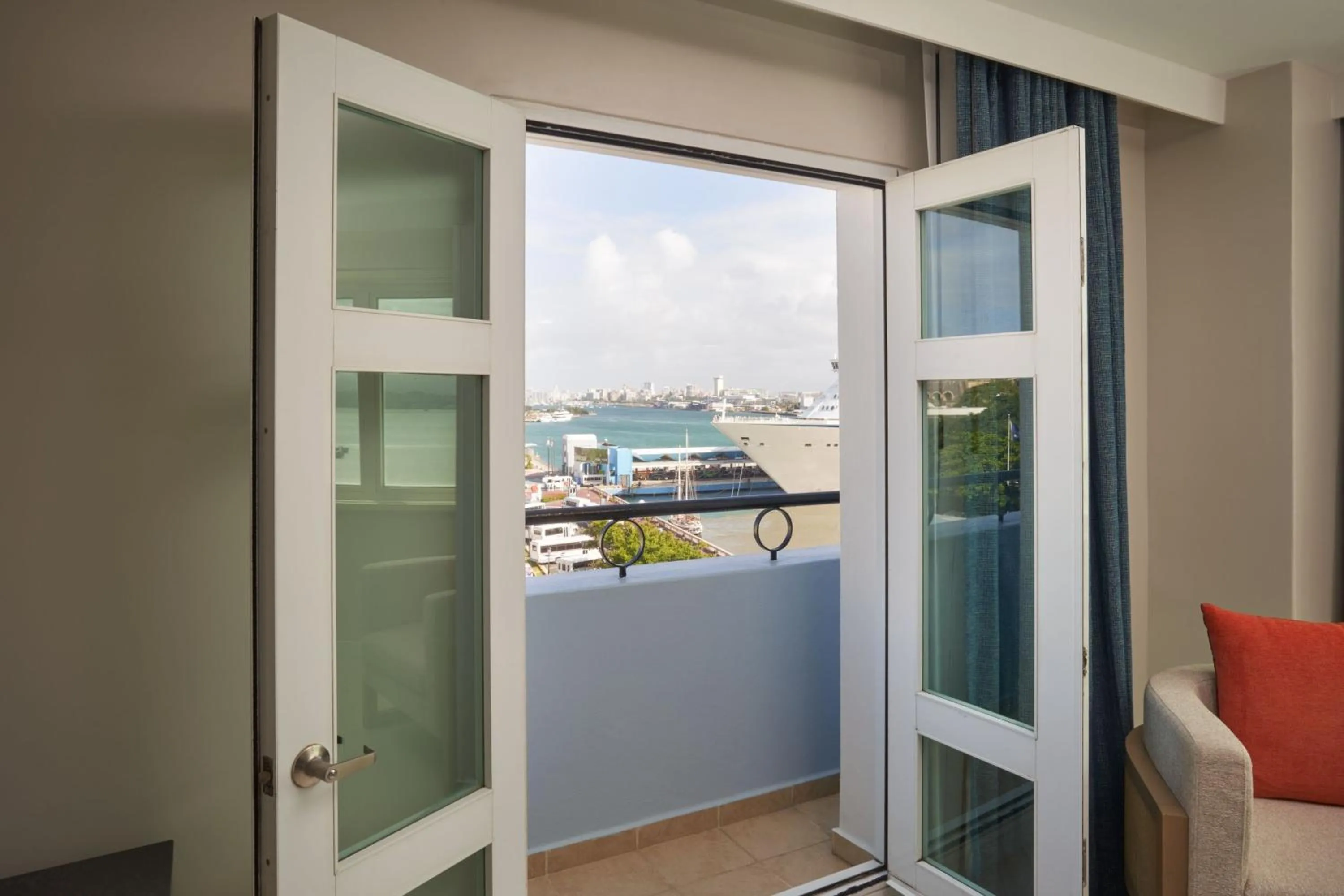 Bedroom in Hotel Rumbao, a Tribute Portfolio Hotel