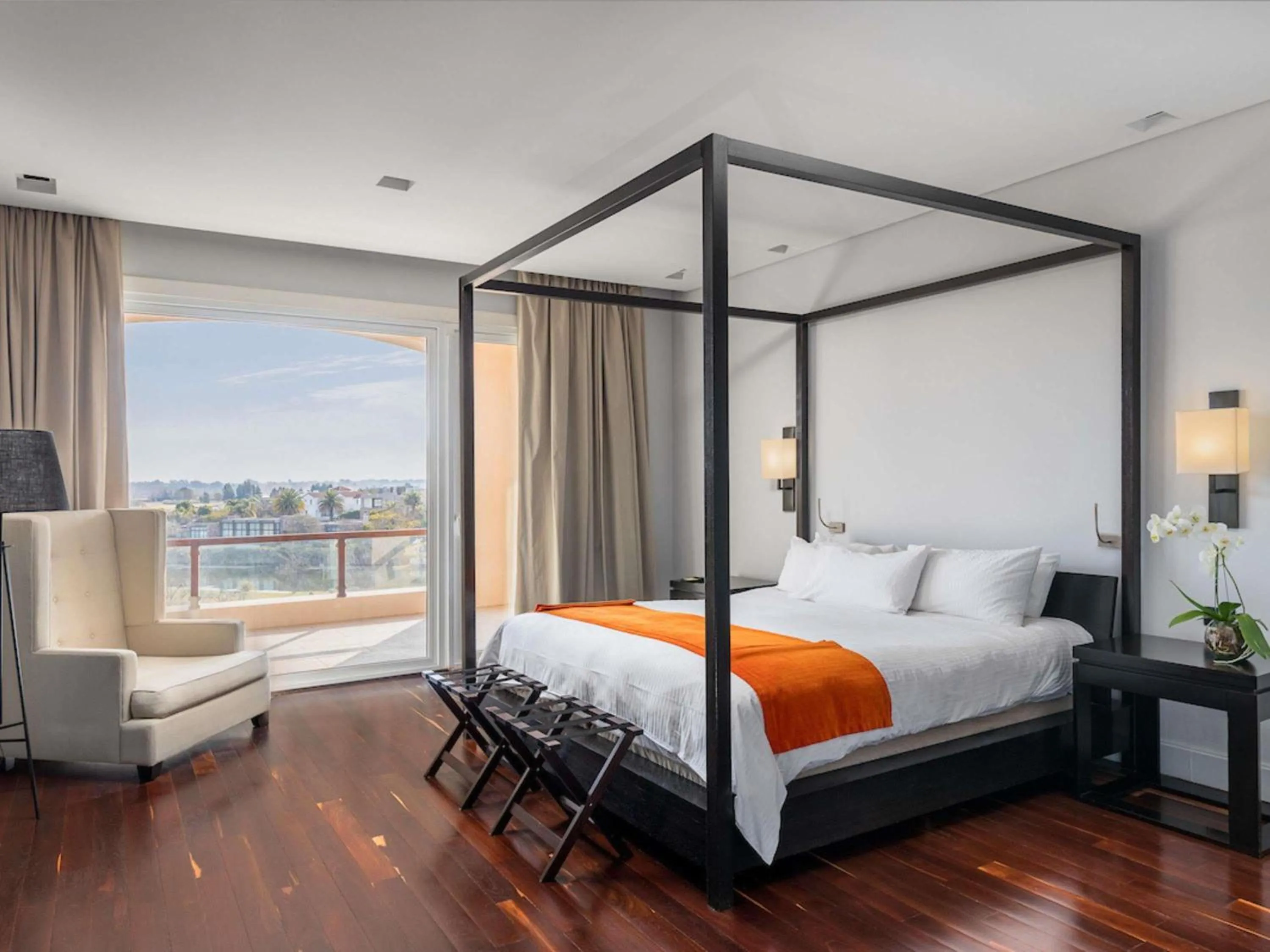 Bedroom, Bed in Sofitel La Reserva Cardales