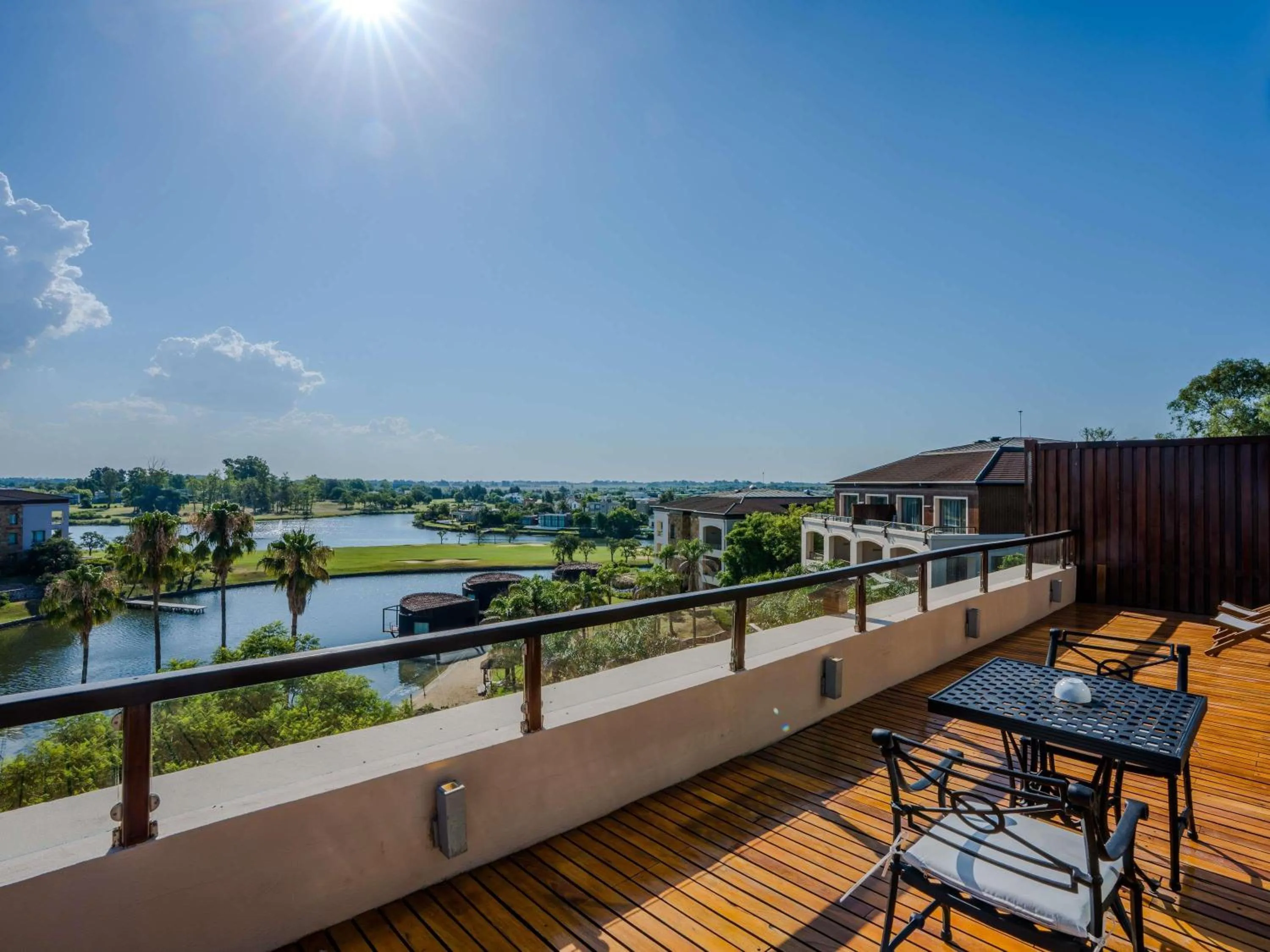 Photo of the whole room in Sofitel La Reserva Cardales