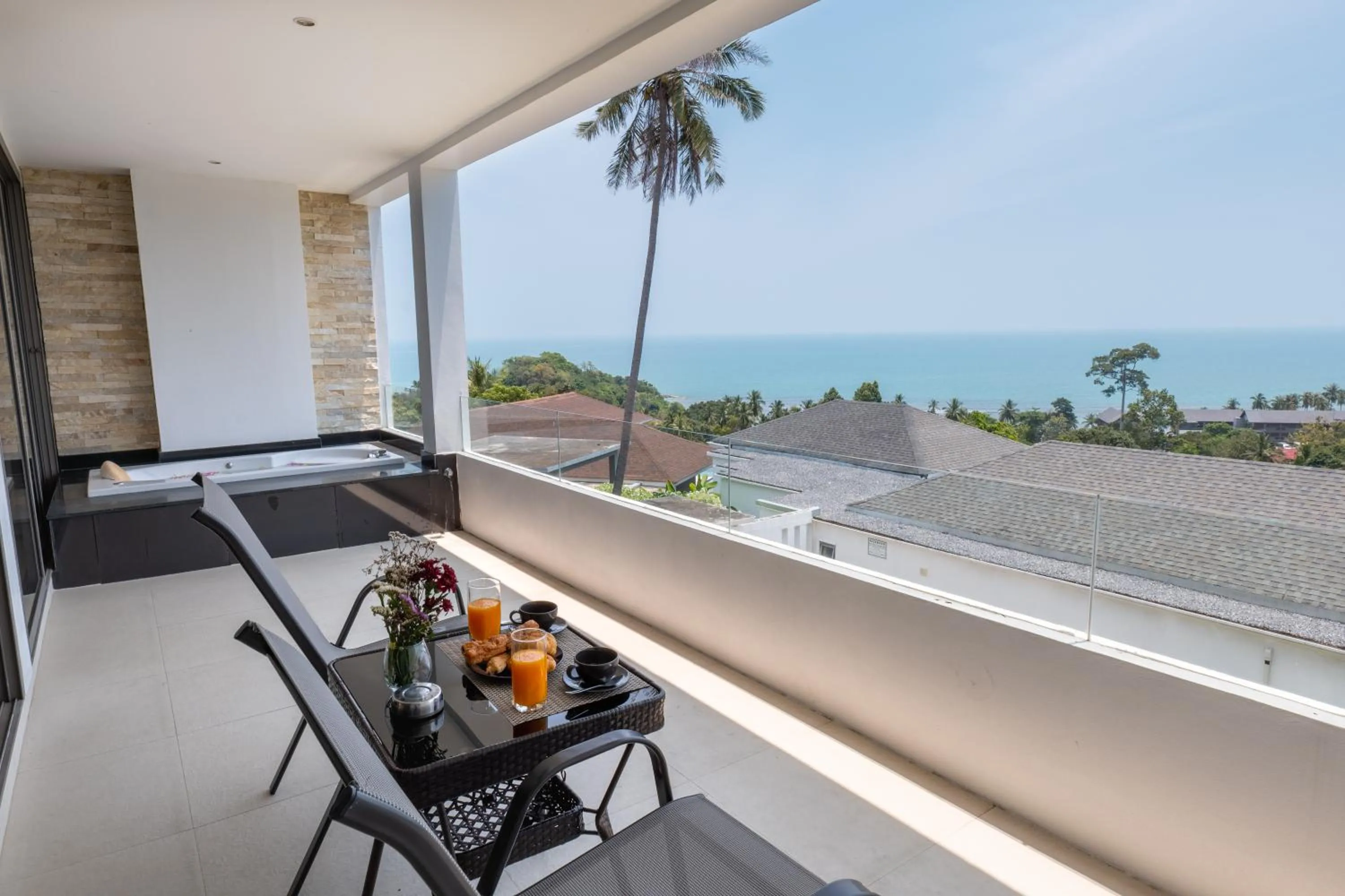 Tropical Sea View Residence