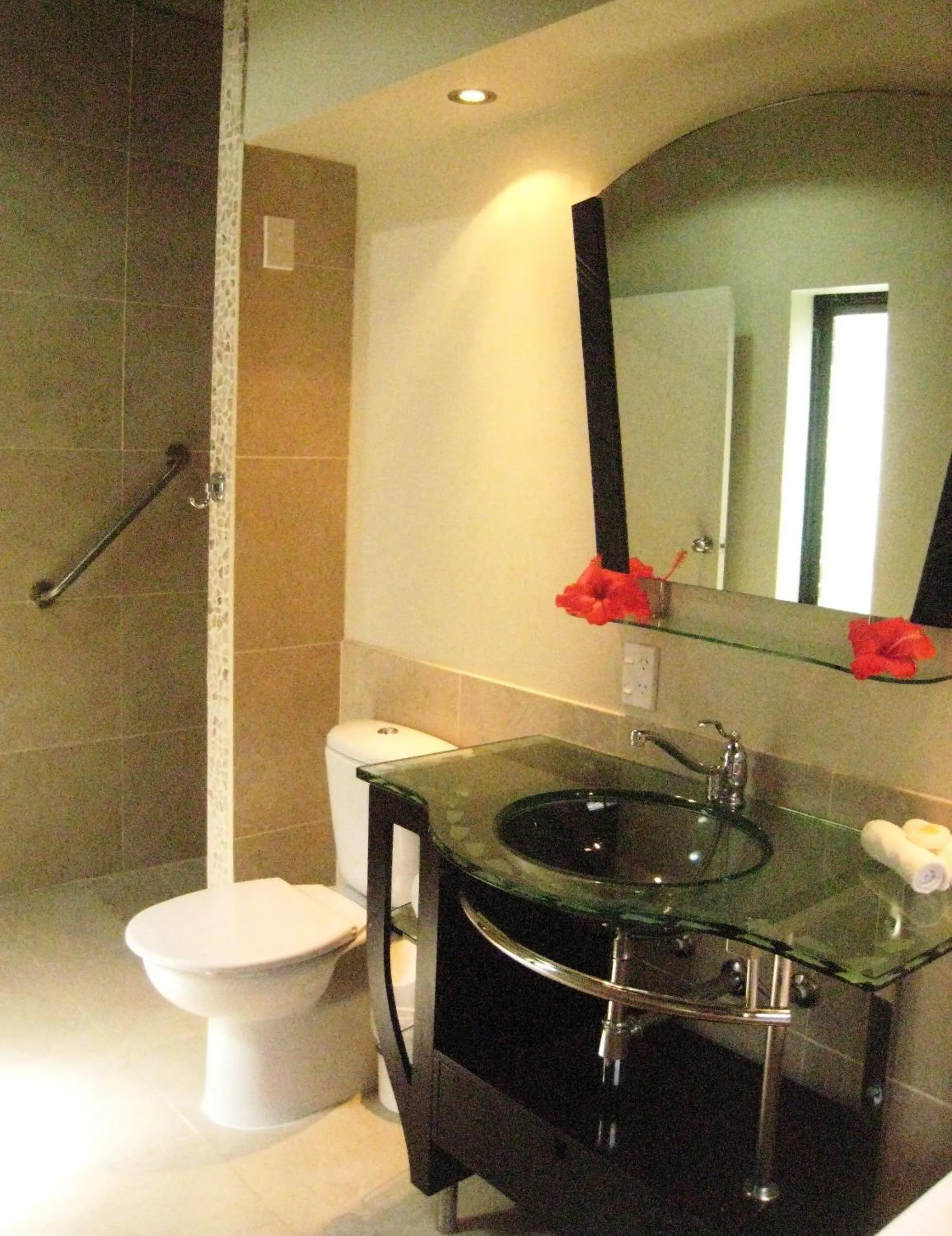 Shower in Muri Beach Resort