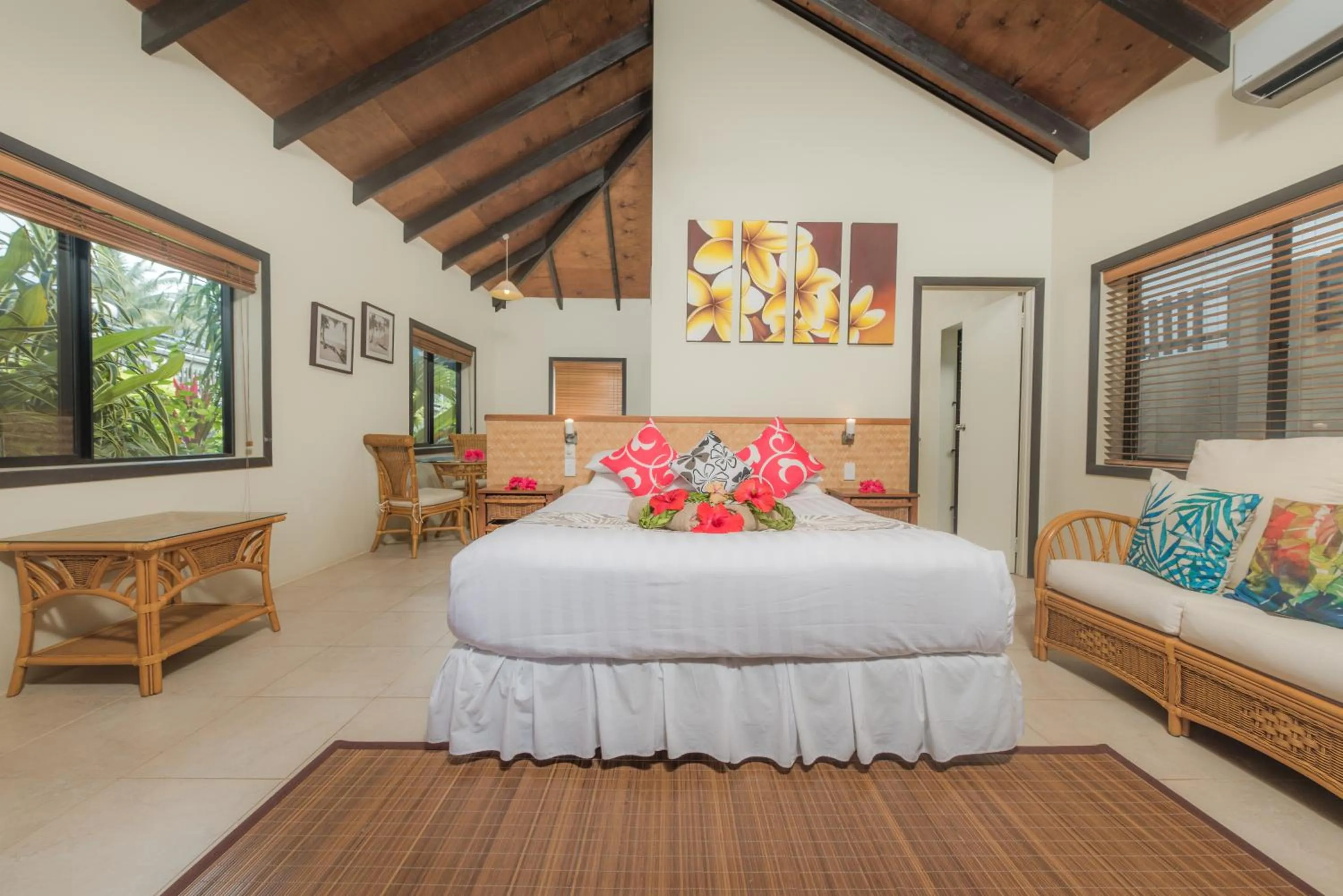 Bed in Muri Beach Resort