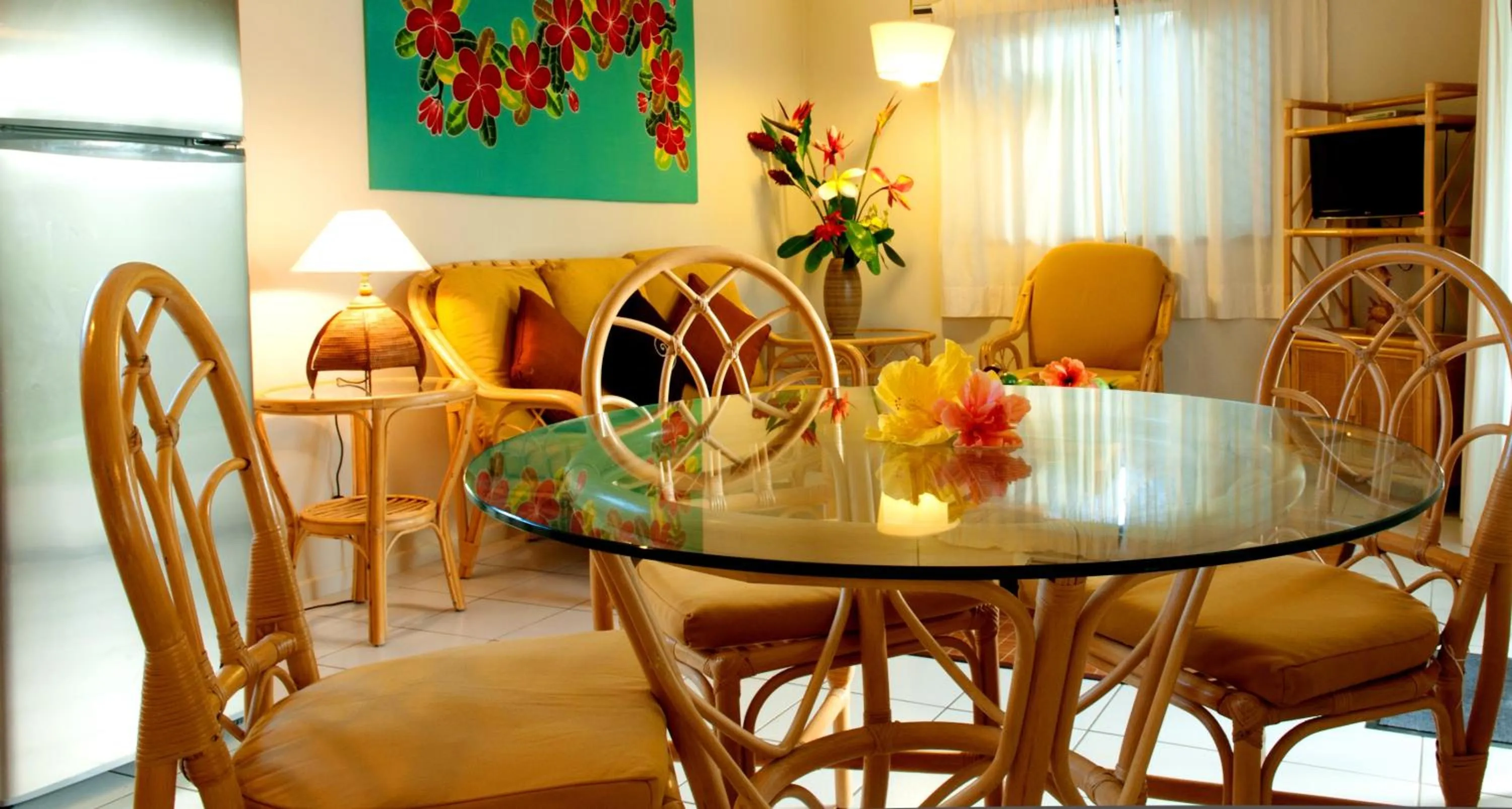 Day in Muri Beach Resort