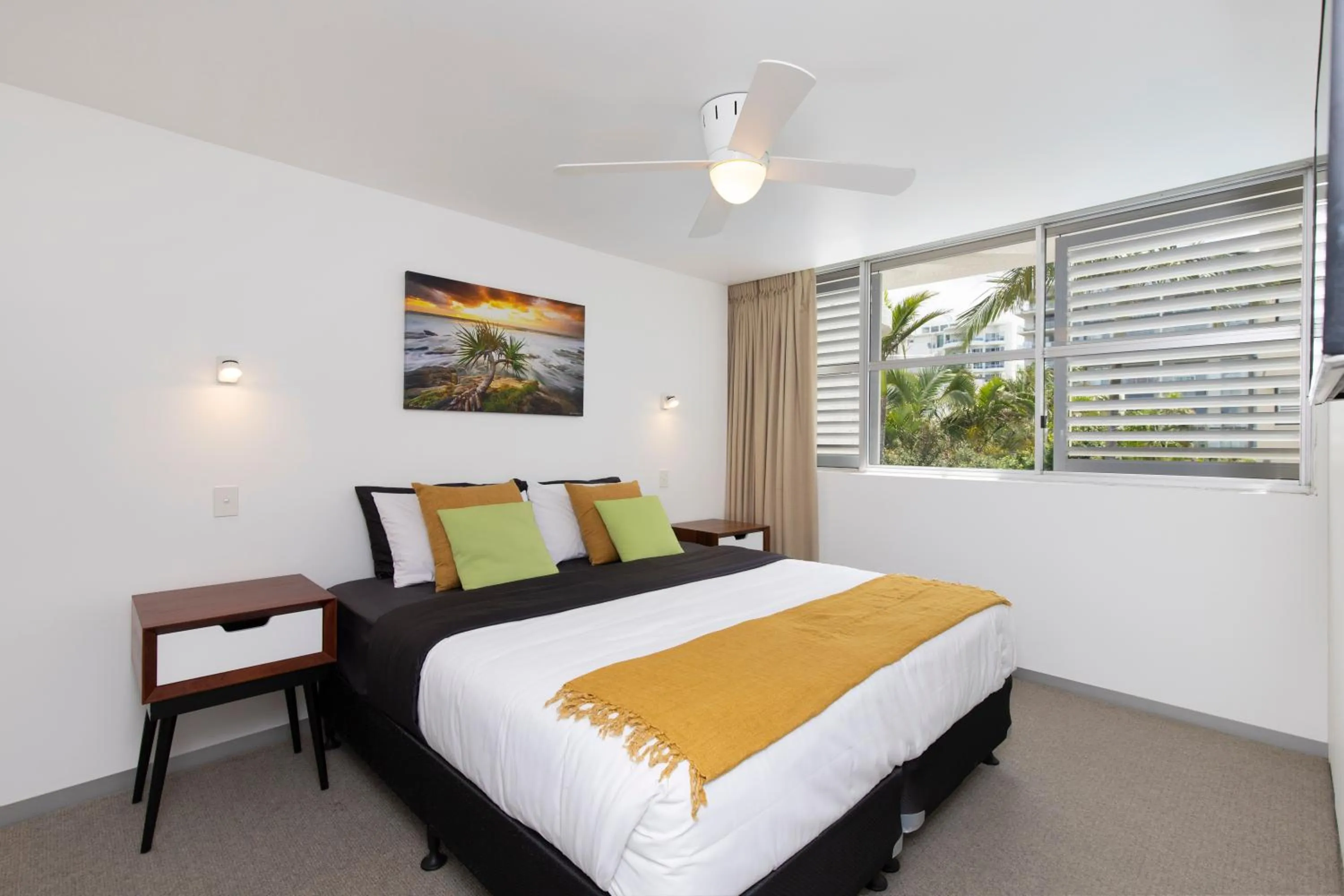 Bed in Sundeck Gardens