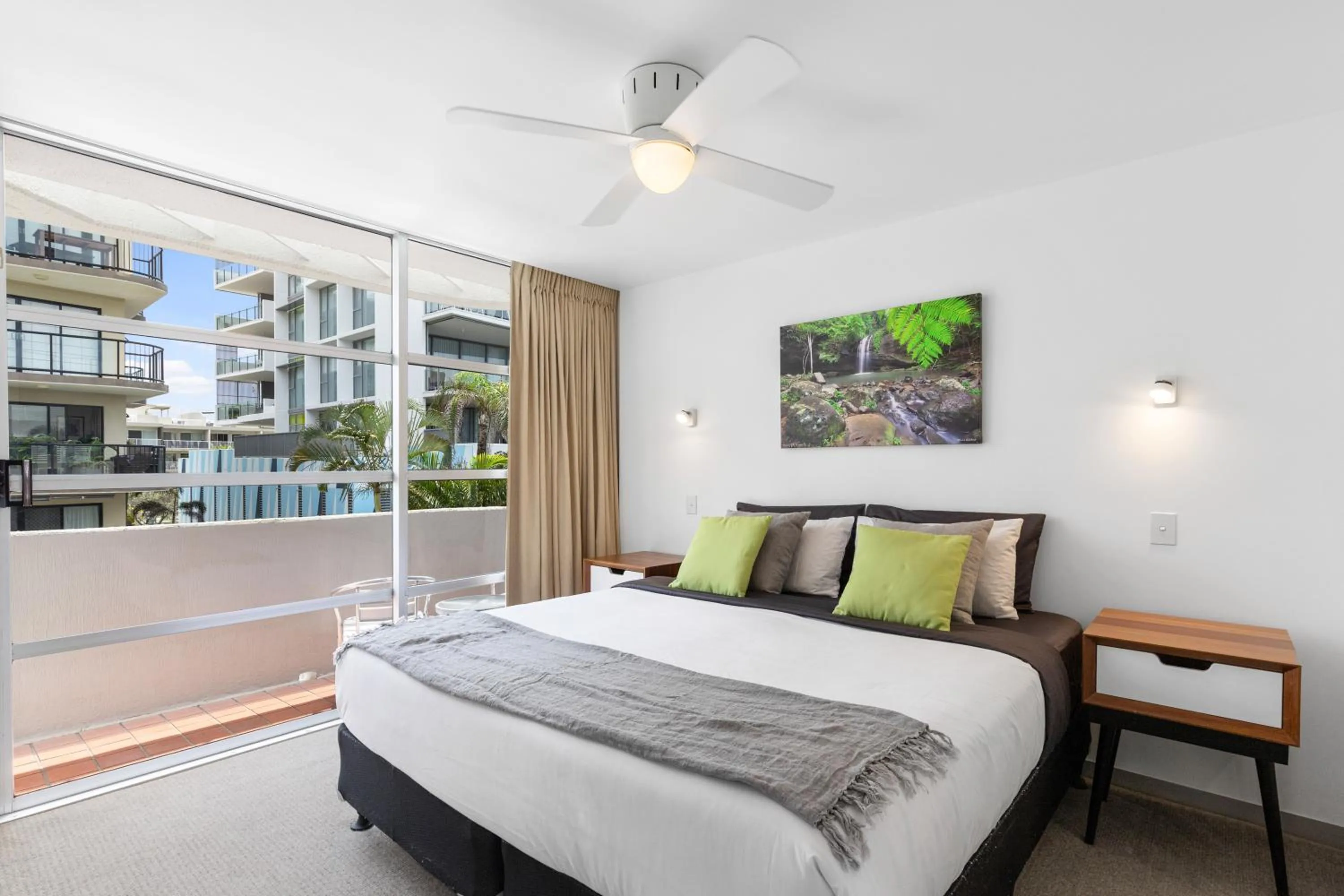 Bed in Sundeck Gardens