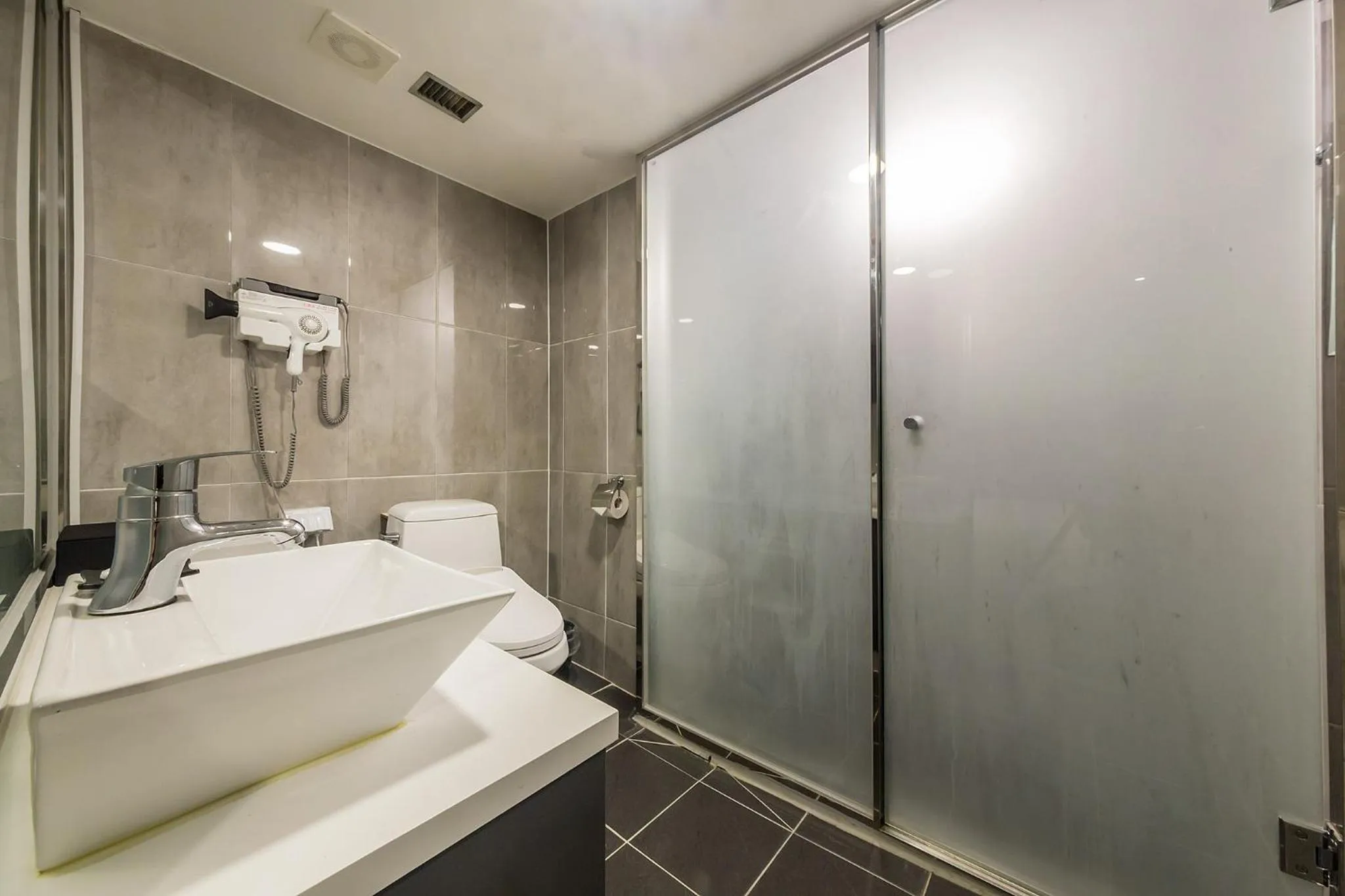 Toilet in Pyeongtaek Stay Tourist Hotel