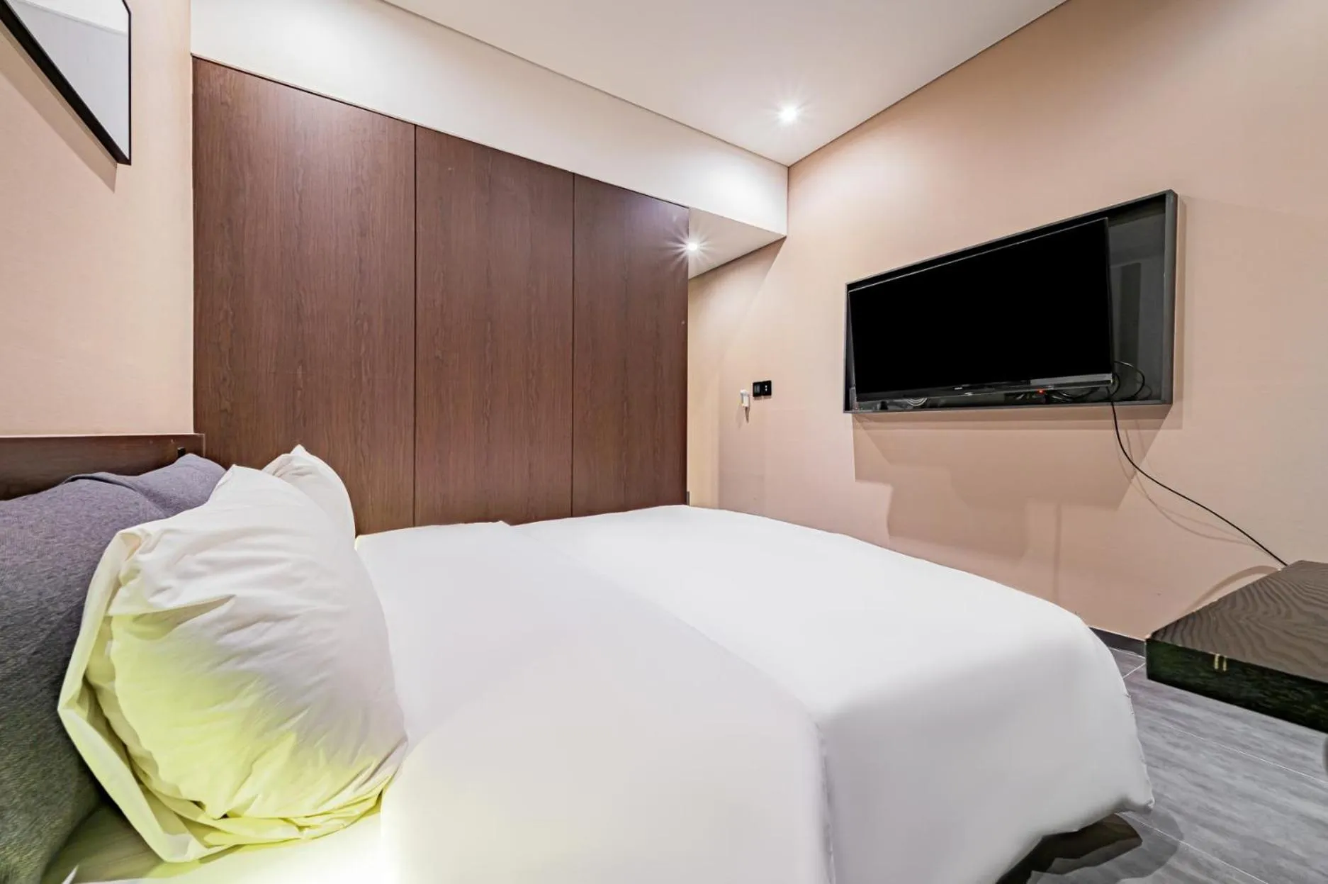 Bed in Pyeongtaek Stay Tourist Hotel