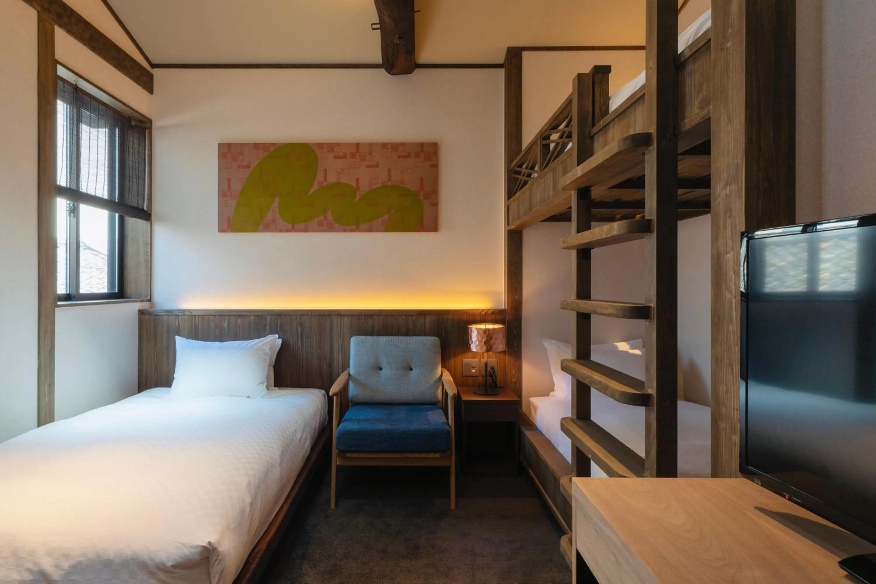 Bed in THE MACHIYA KAZAHAYA