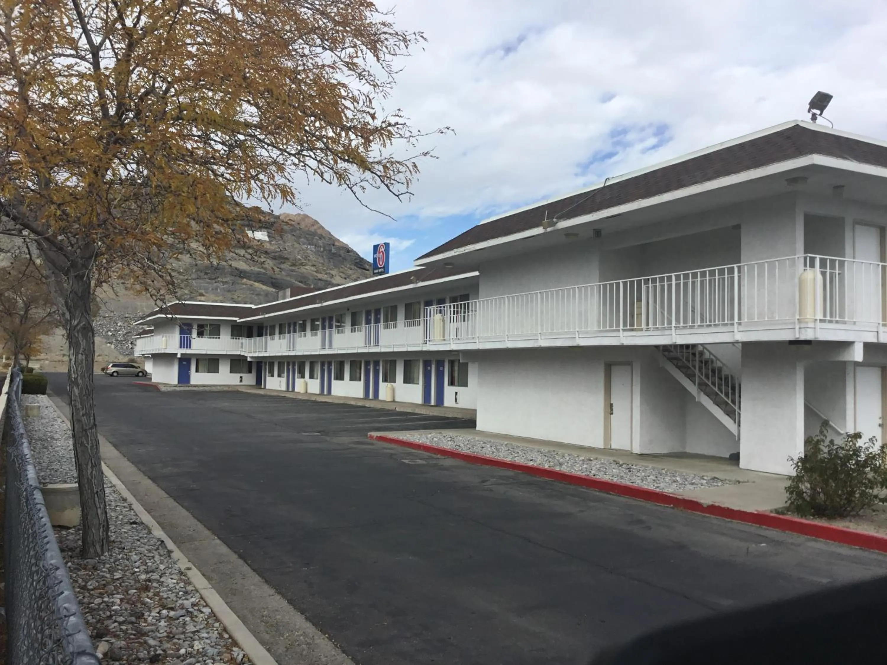 Property building in Motel 6 Wendover