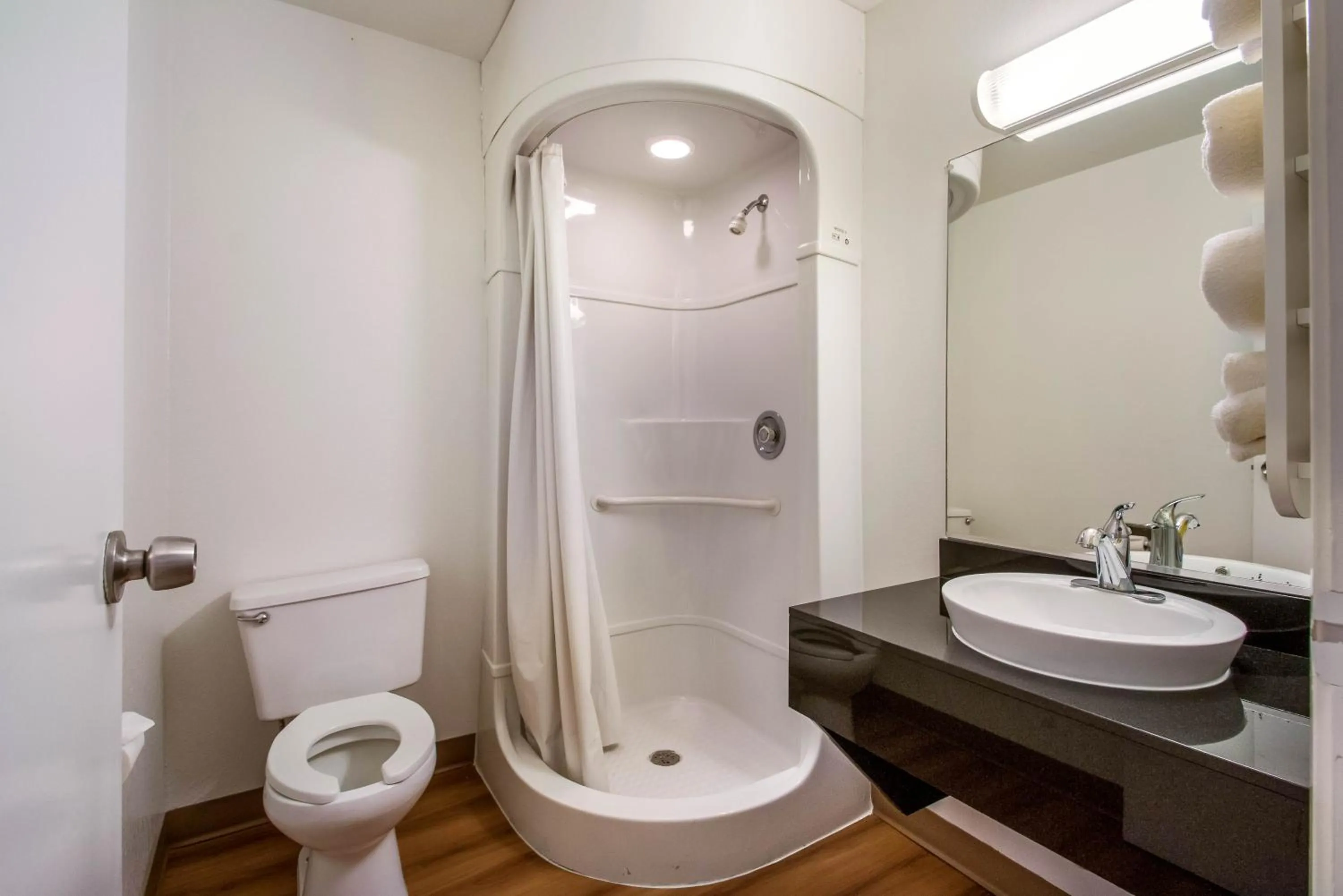 Bathroom in Motel 6 Wendover