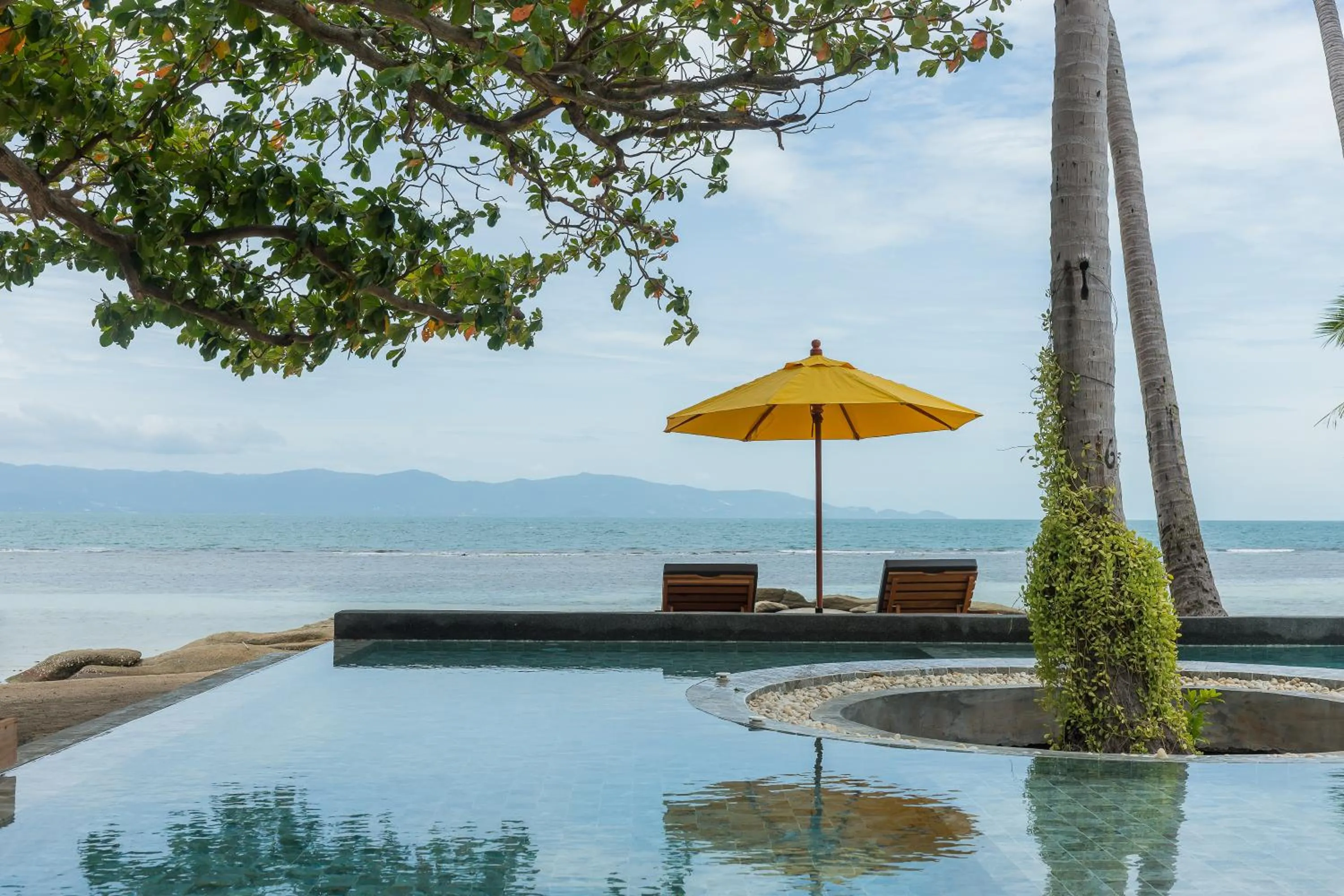 Swimming pool in Princess Paradise Koh Phangan