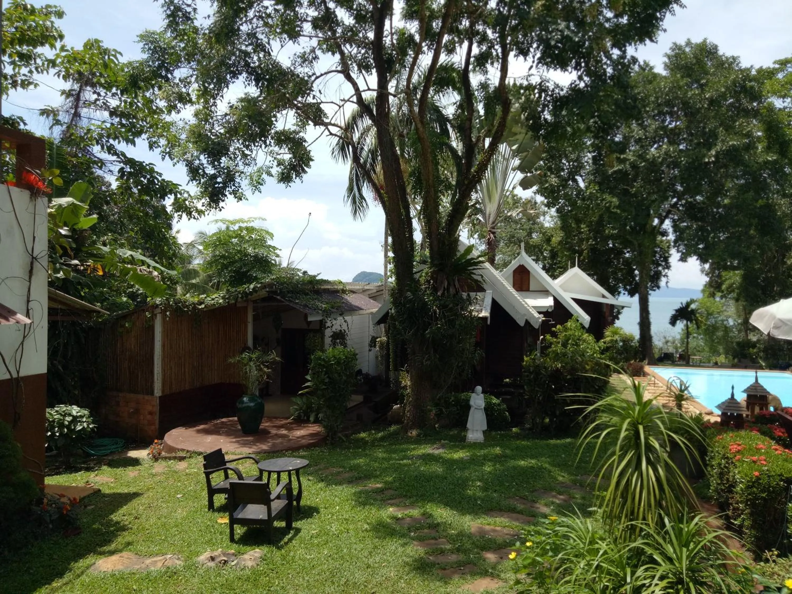 Property building in Le Passe-Temps