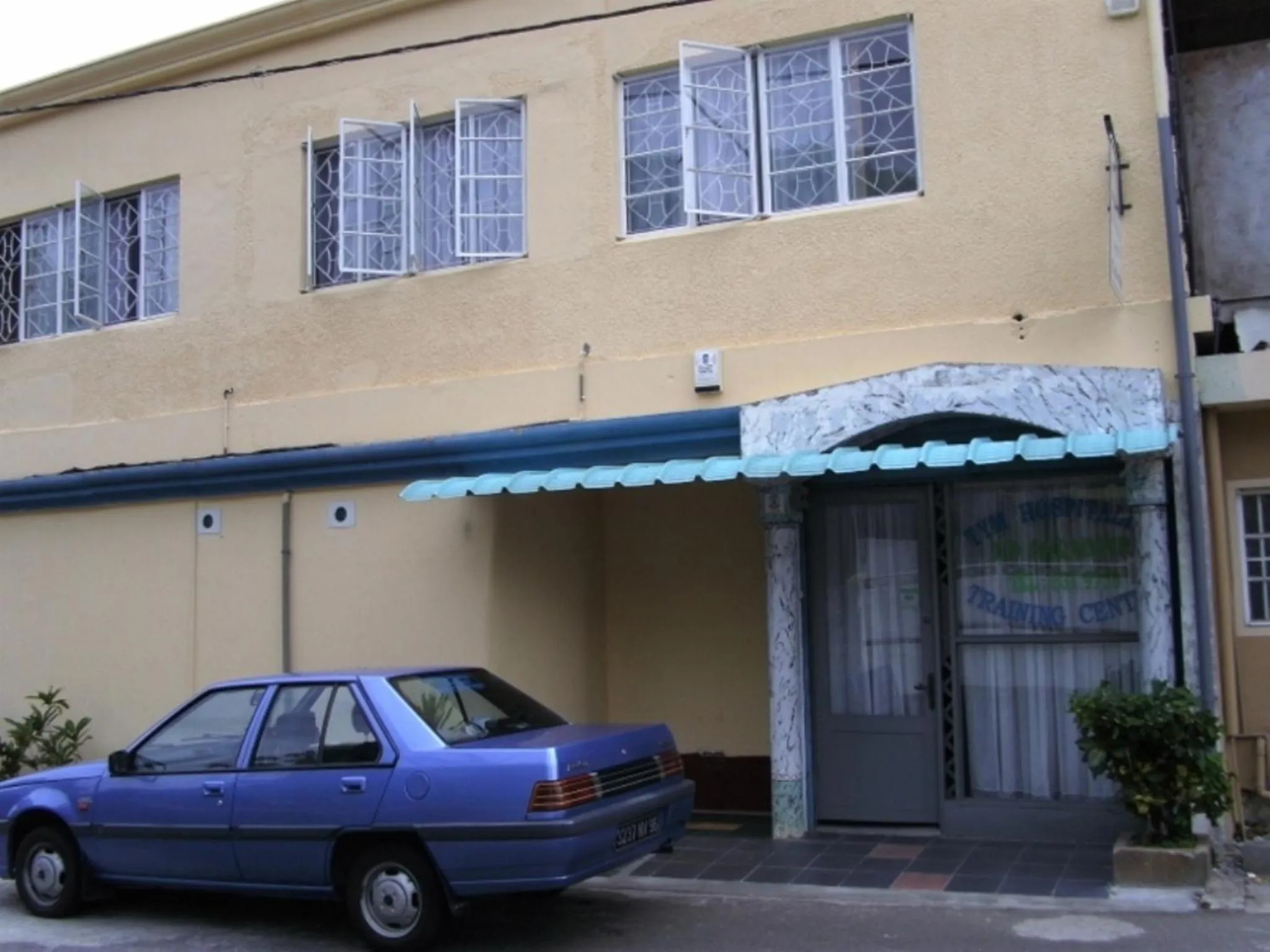 Facade/entrance in Auberge Le Saladier