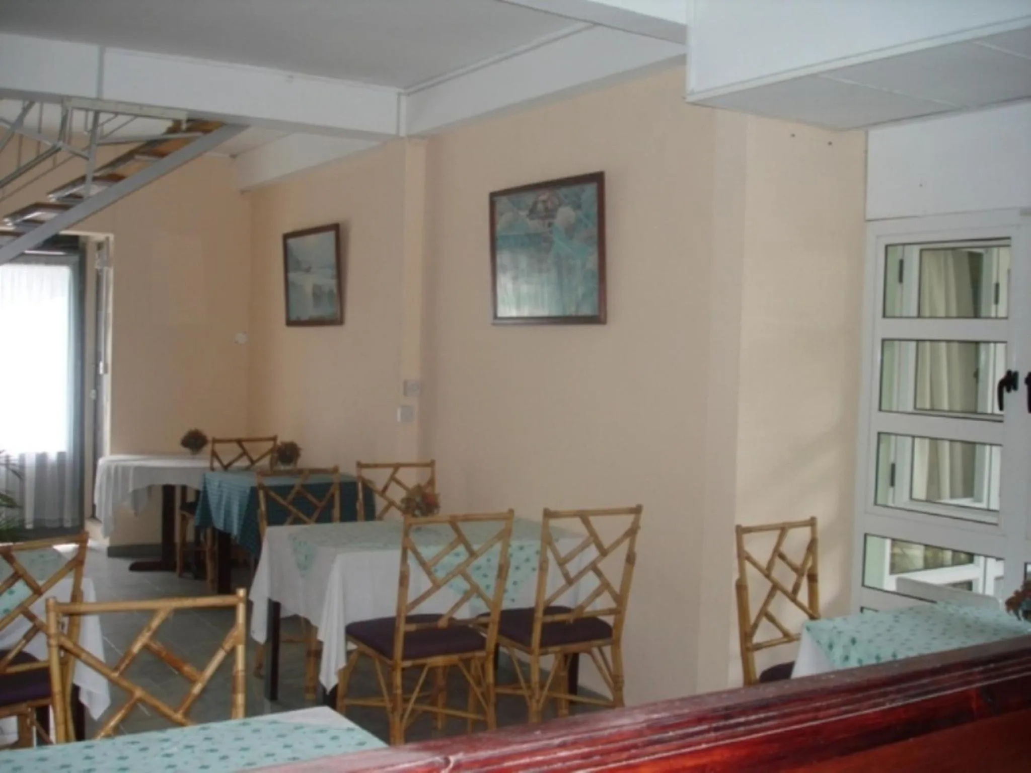 Restaurant/places to eat in Auberge Le Saladier