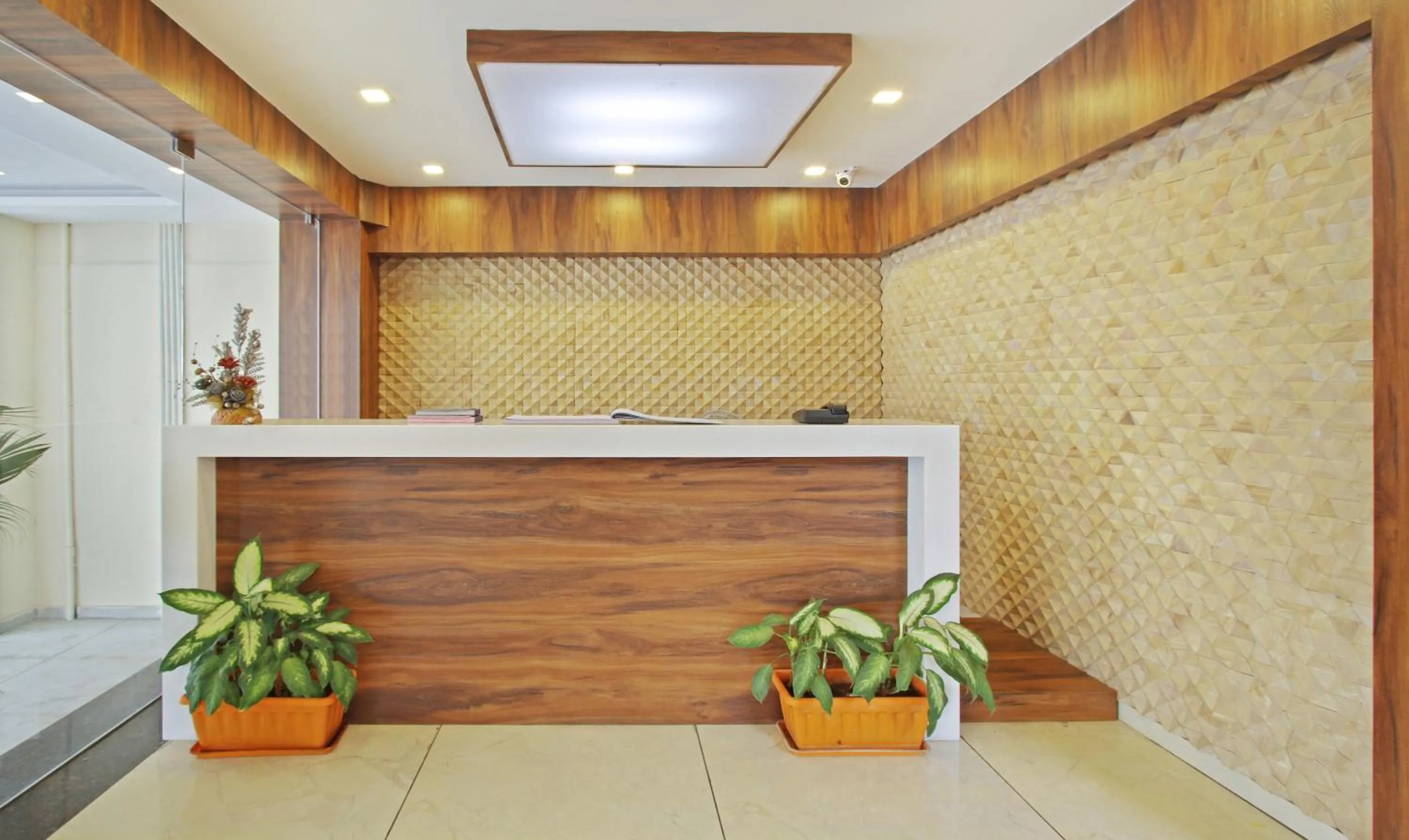Lobby or reception in Itsy Hotels Jansi Residency