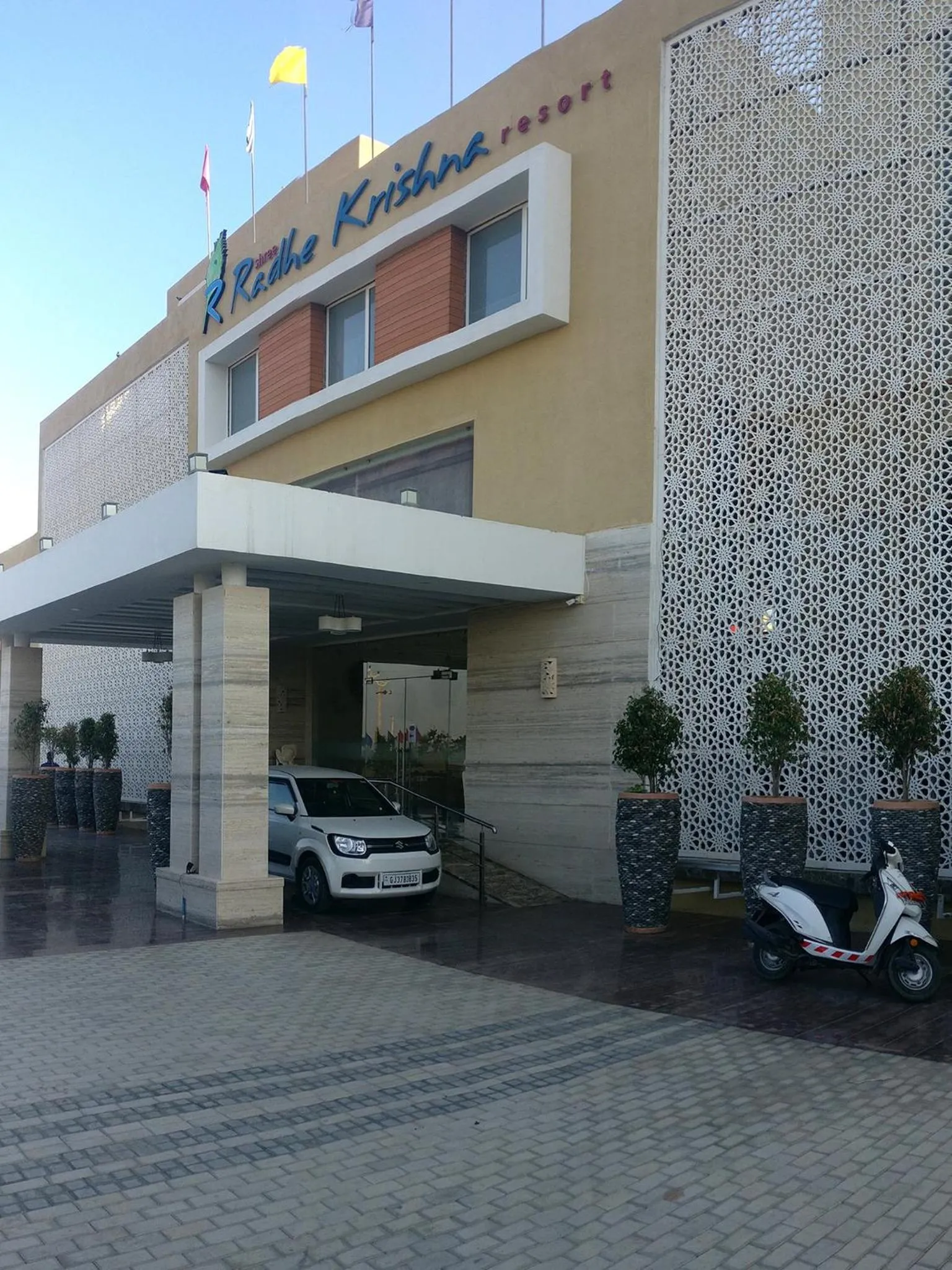 Facade/entrance in Club Mahindra Dwarka