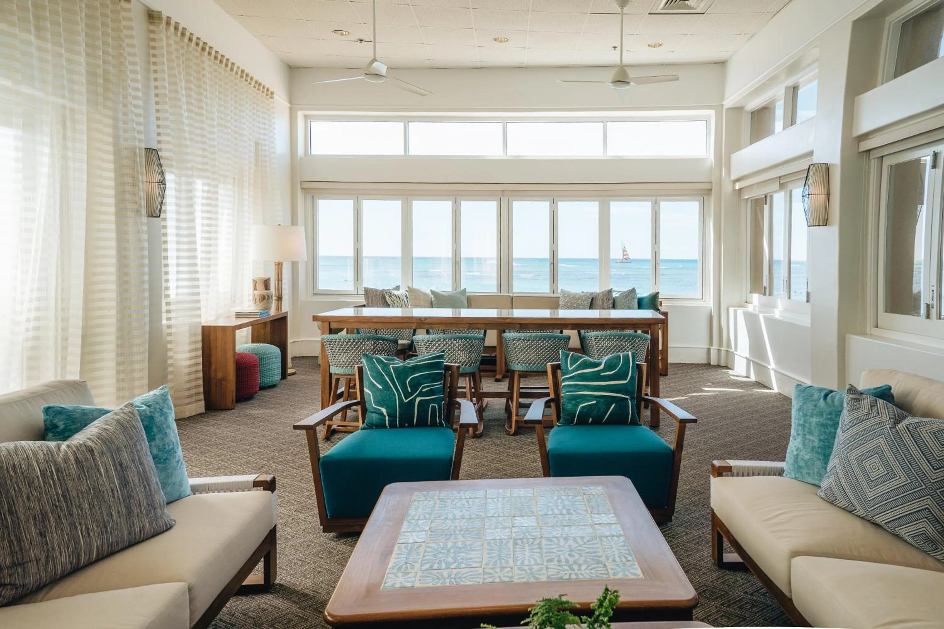 Meeting/conference room in Kaimana Beach Hotel