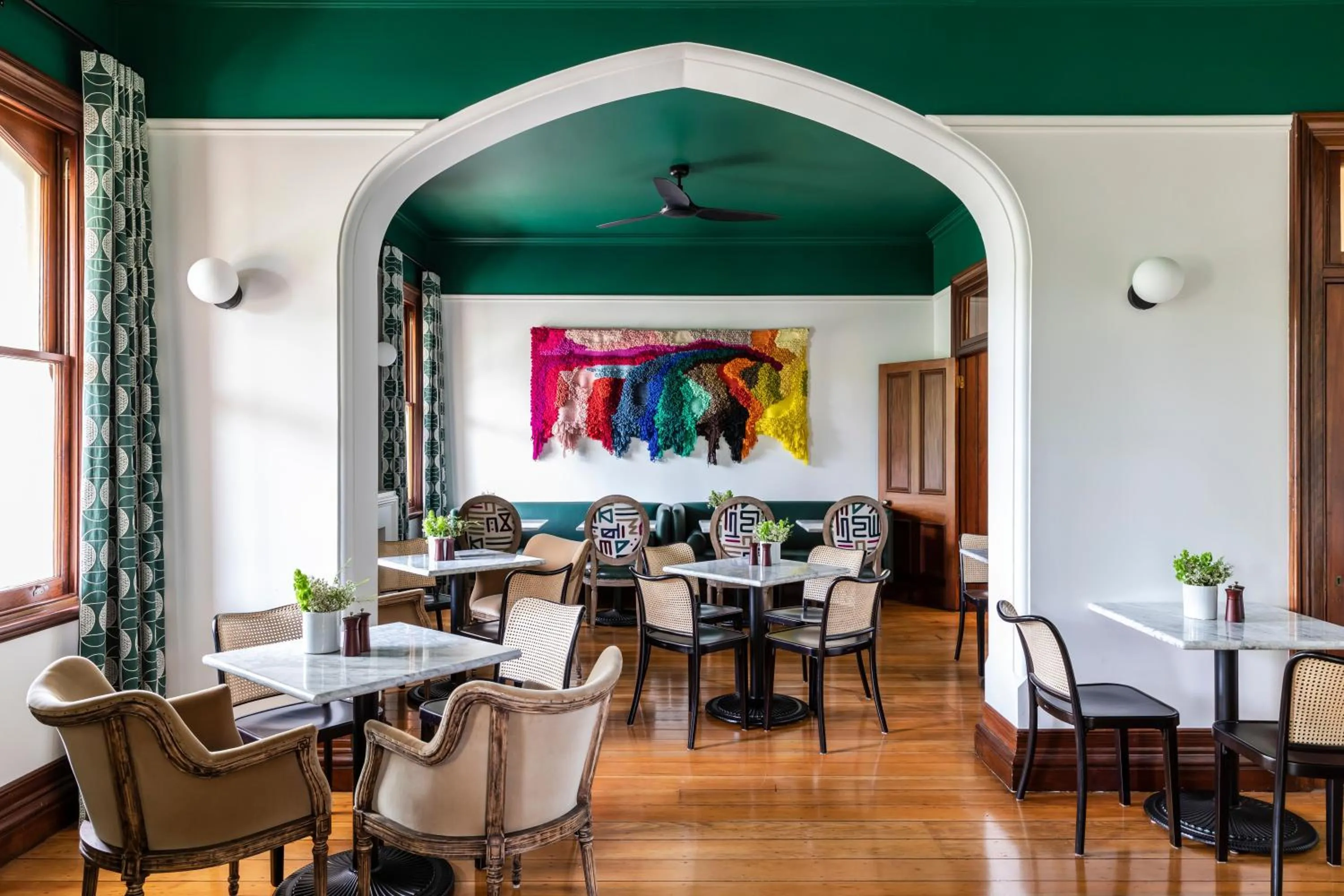 Restaurant/Places to Eat in Byng Street Boutique Hotel