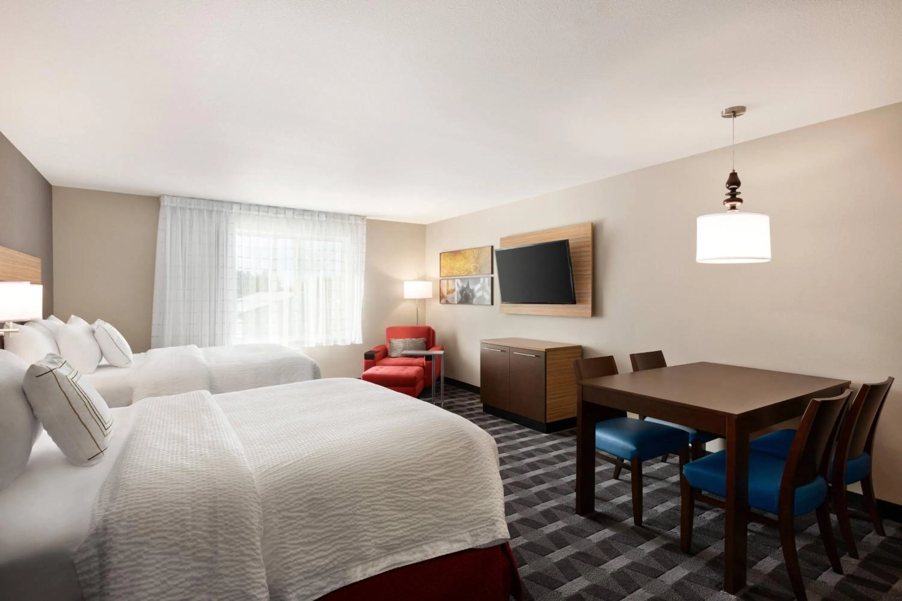Bedroom, Bed in TownePlace Suites Cedar Rapids Marion