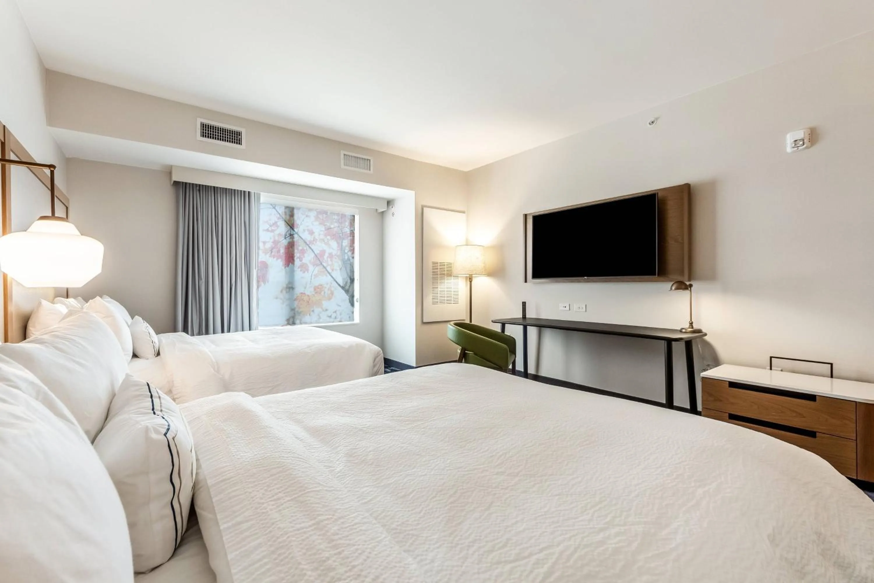 Photo of the whole room, Bed in Fairfield Inn & Suites by Marriott Dallas DFW Airport North Coppell Grapevine