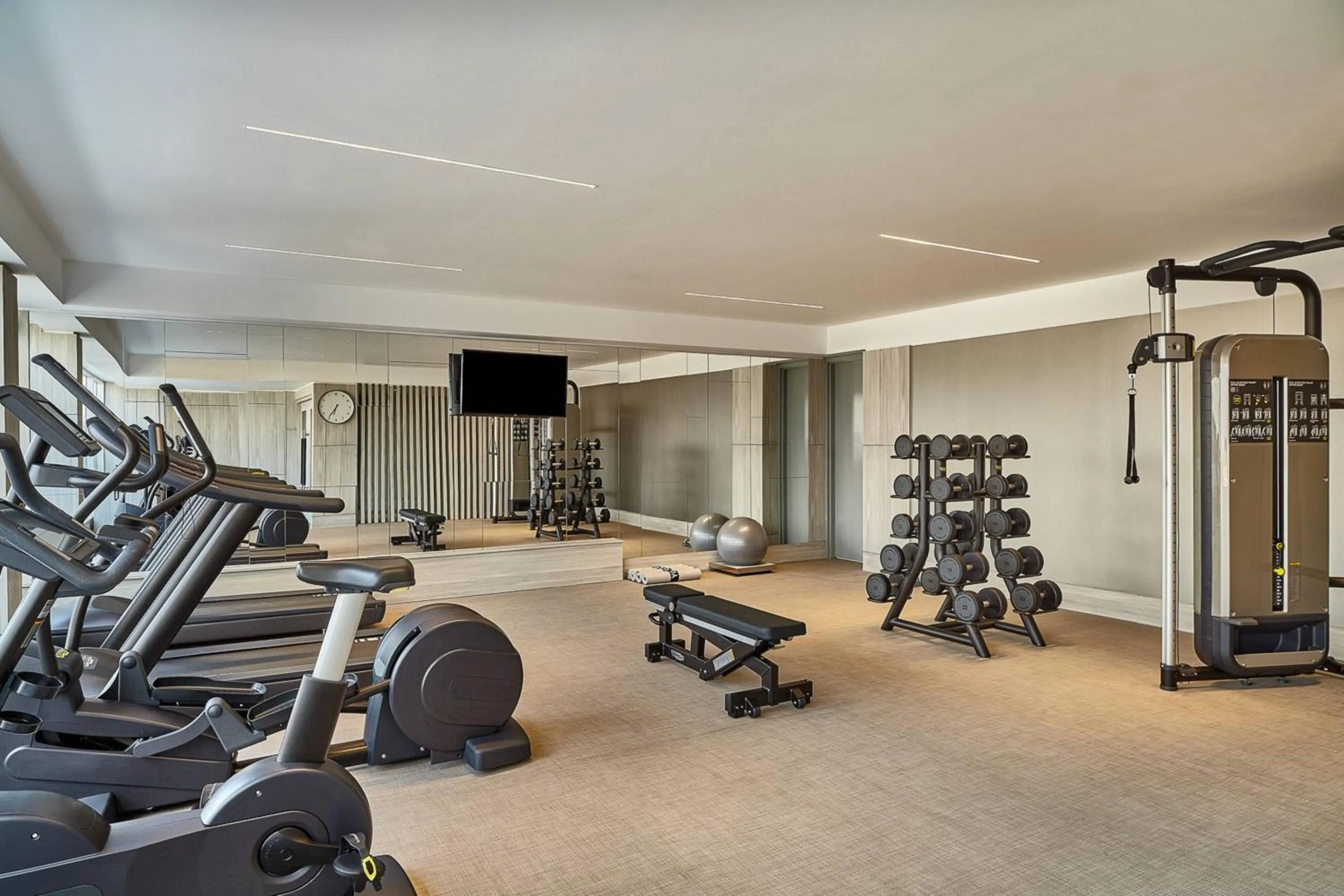 Fitness centre/facilities in AC Hotel by Marriott Lima Miraflores