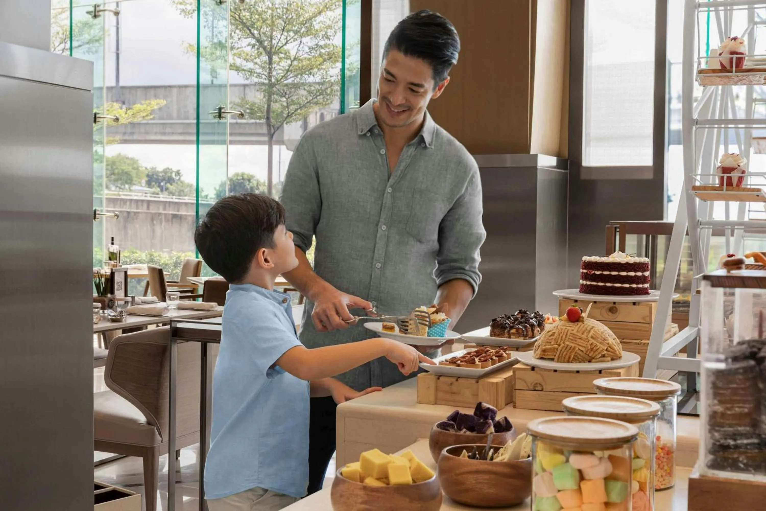 Restaurant/places to eat in Sheraton Manila Hotel at Newport World Resorts