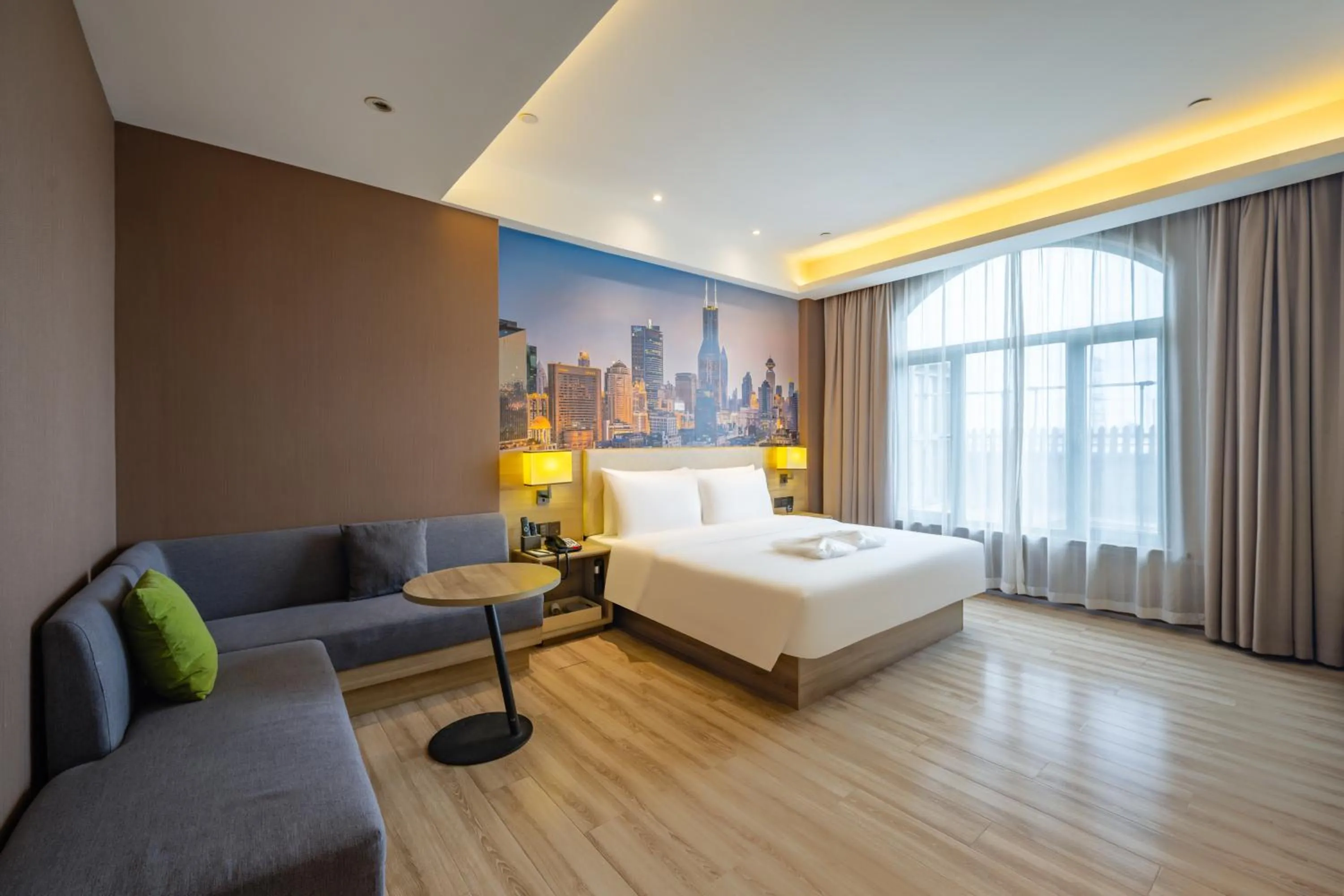 Bedroom, Bed in Atour Hotel Shanghai Xinzhuang