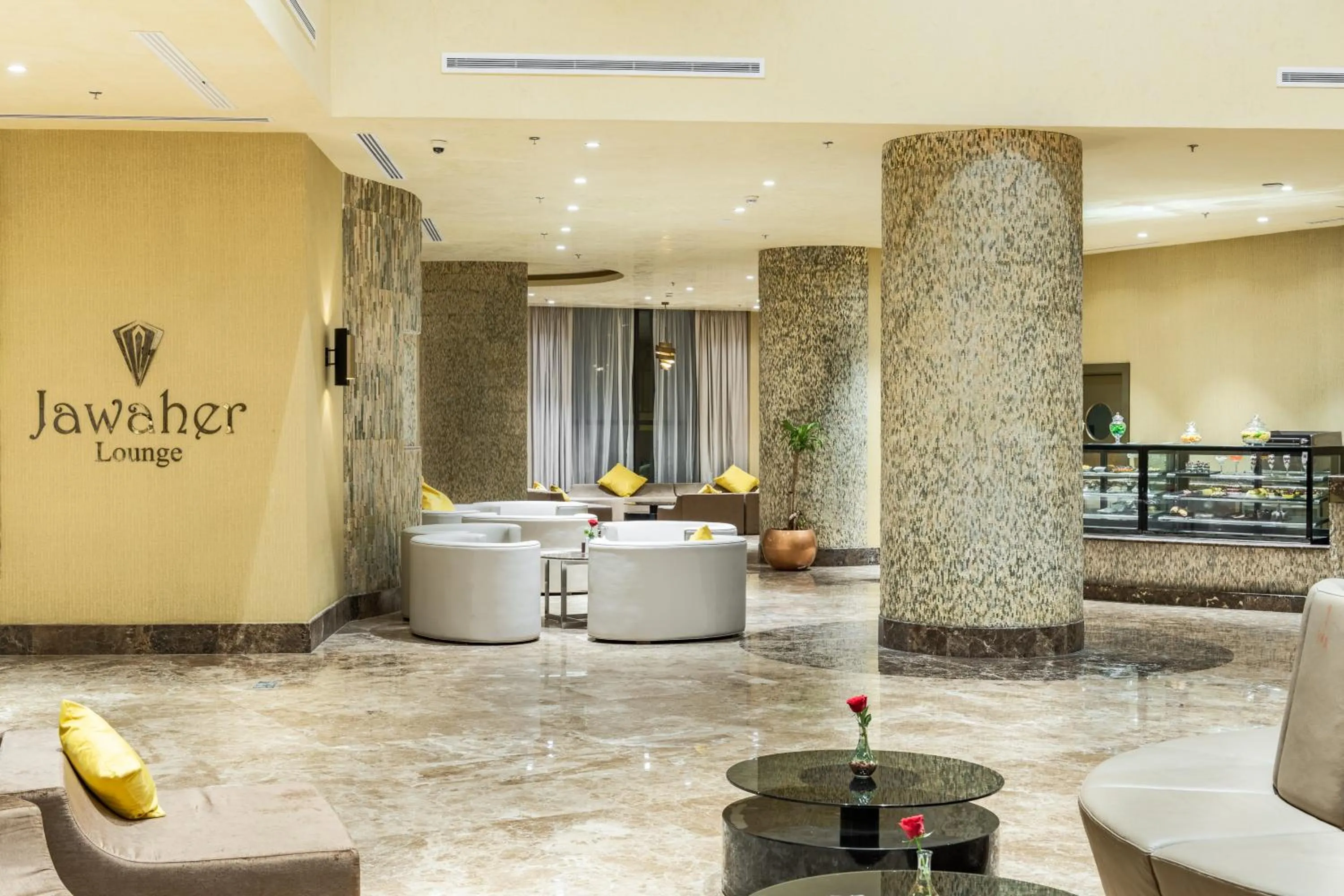 Lounge or bar in Millennium Makkah Al Naseem