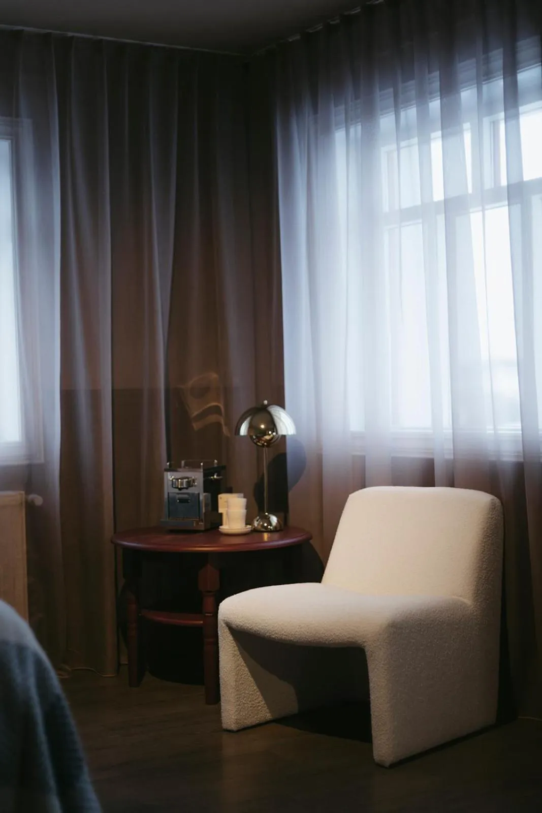 Seating area in Aurora Farm Hotel