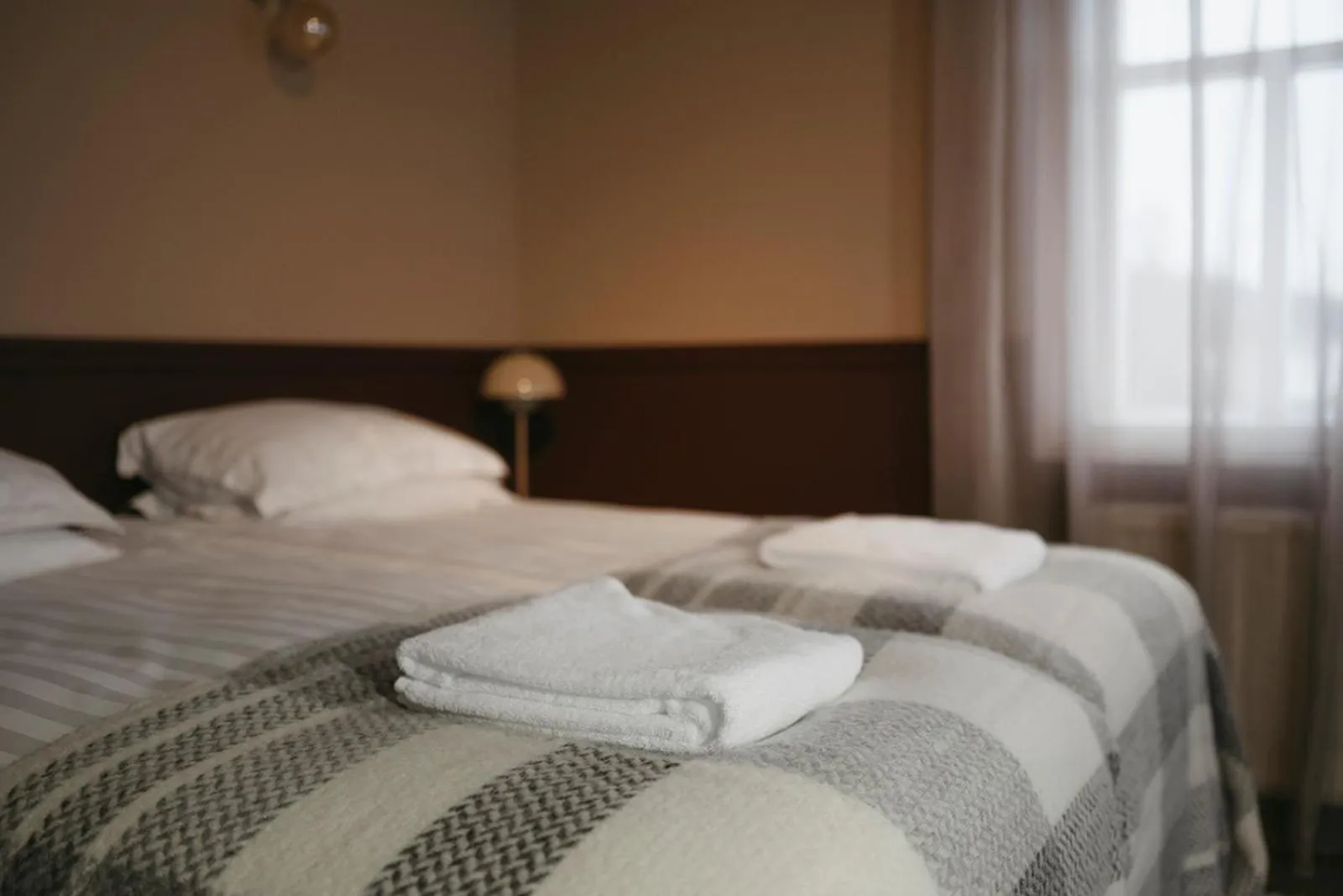 Property building, Bed in Aurora Farm Hotel