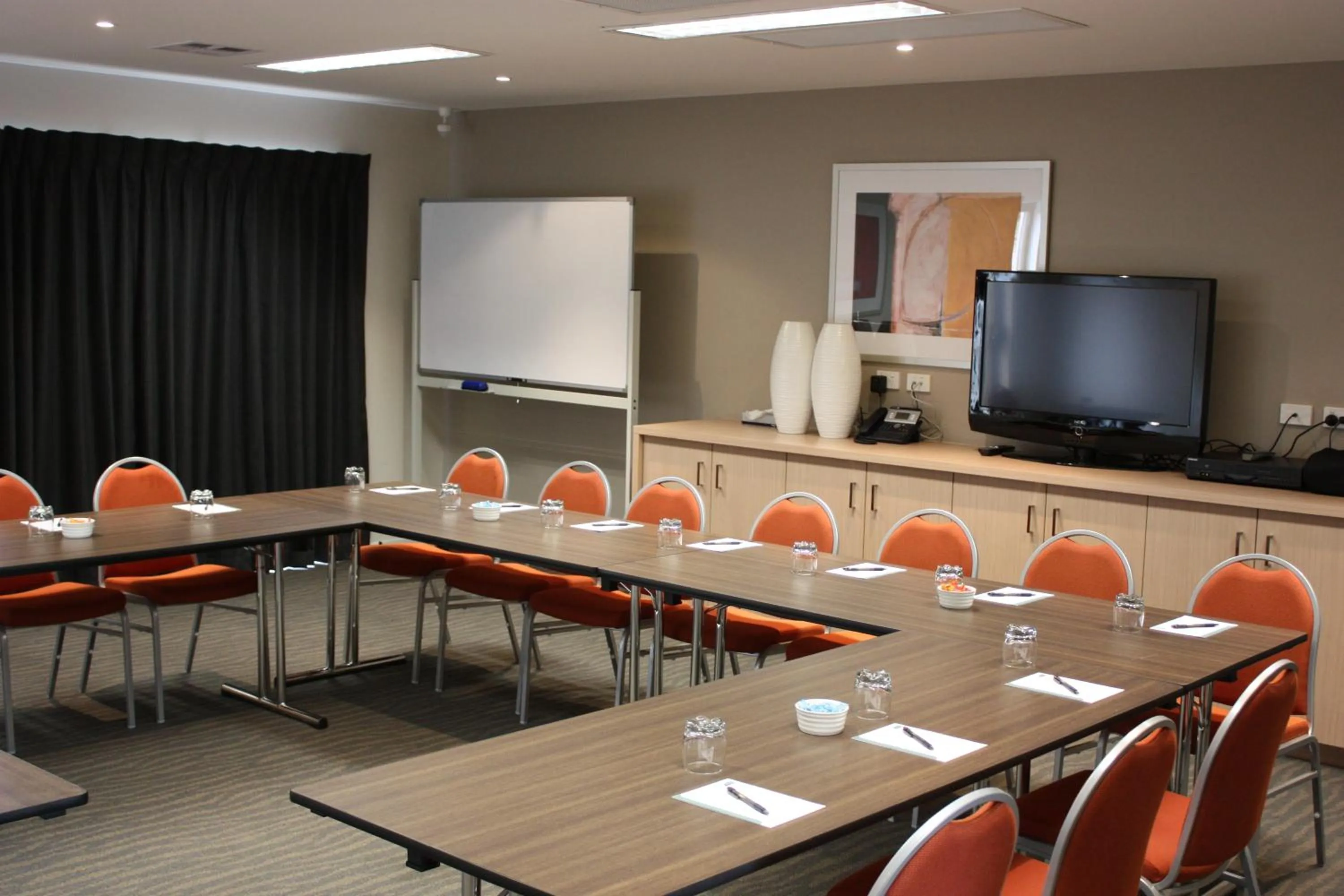 Other in Gladstone Downtown Central Apartment Hotel Official