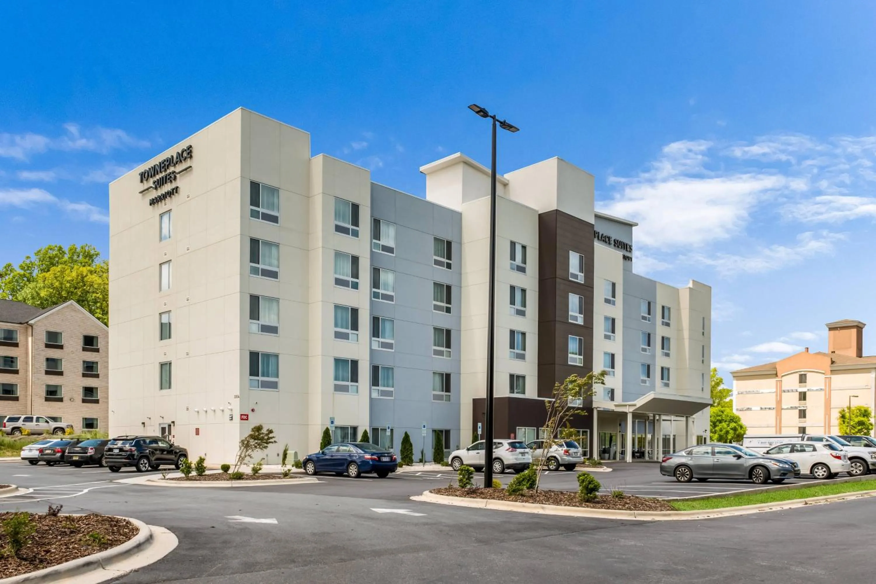 Property building in TownePlace Suites by Marriott Greensboro Coliseum Area
