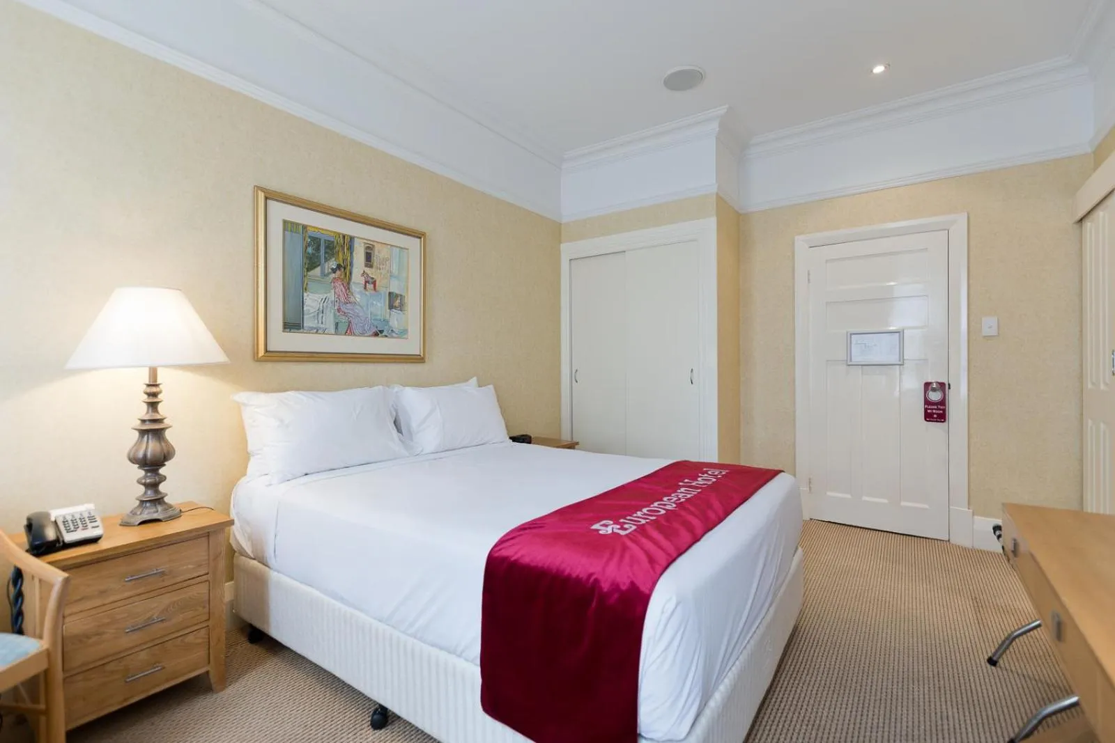 Bedroom, Bed in European Hotel