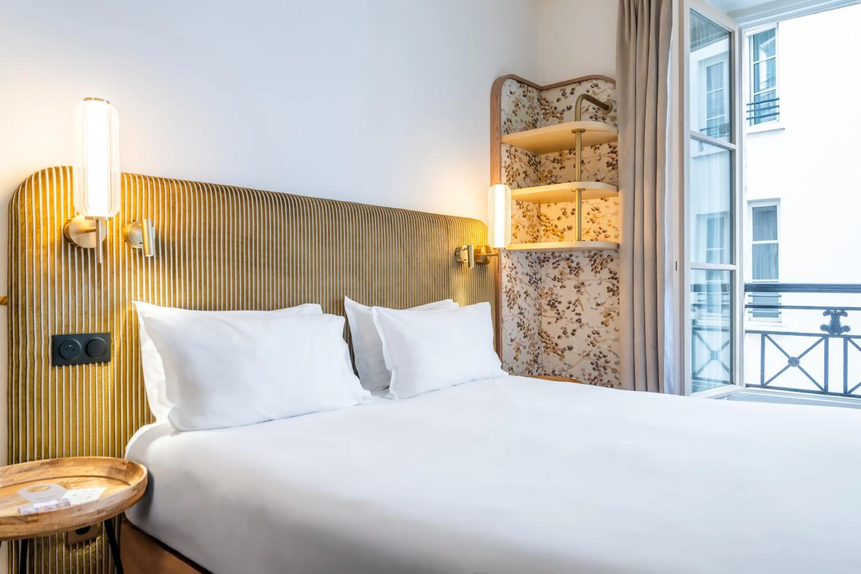 Bed in Hotel d'Espagne