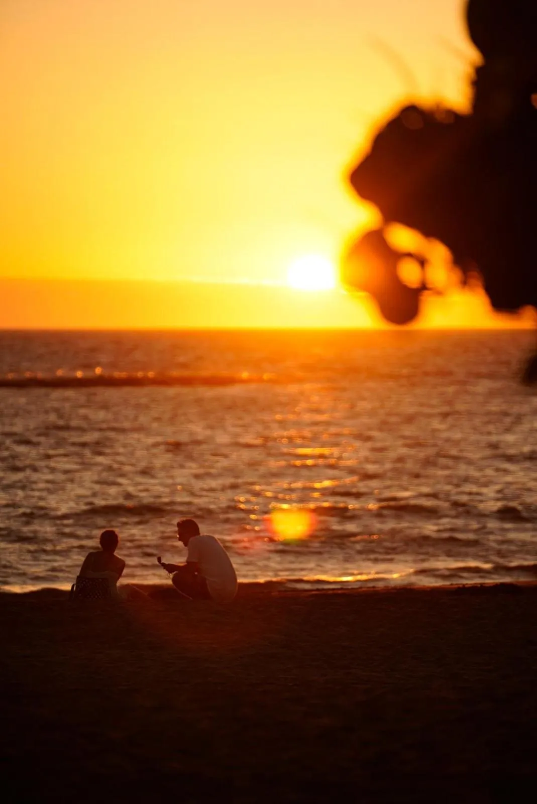 People in Comodoro Estudio Vista Mar Explotaciones Ravel
